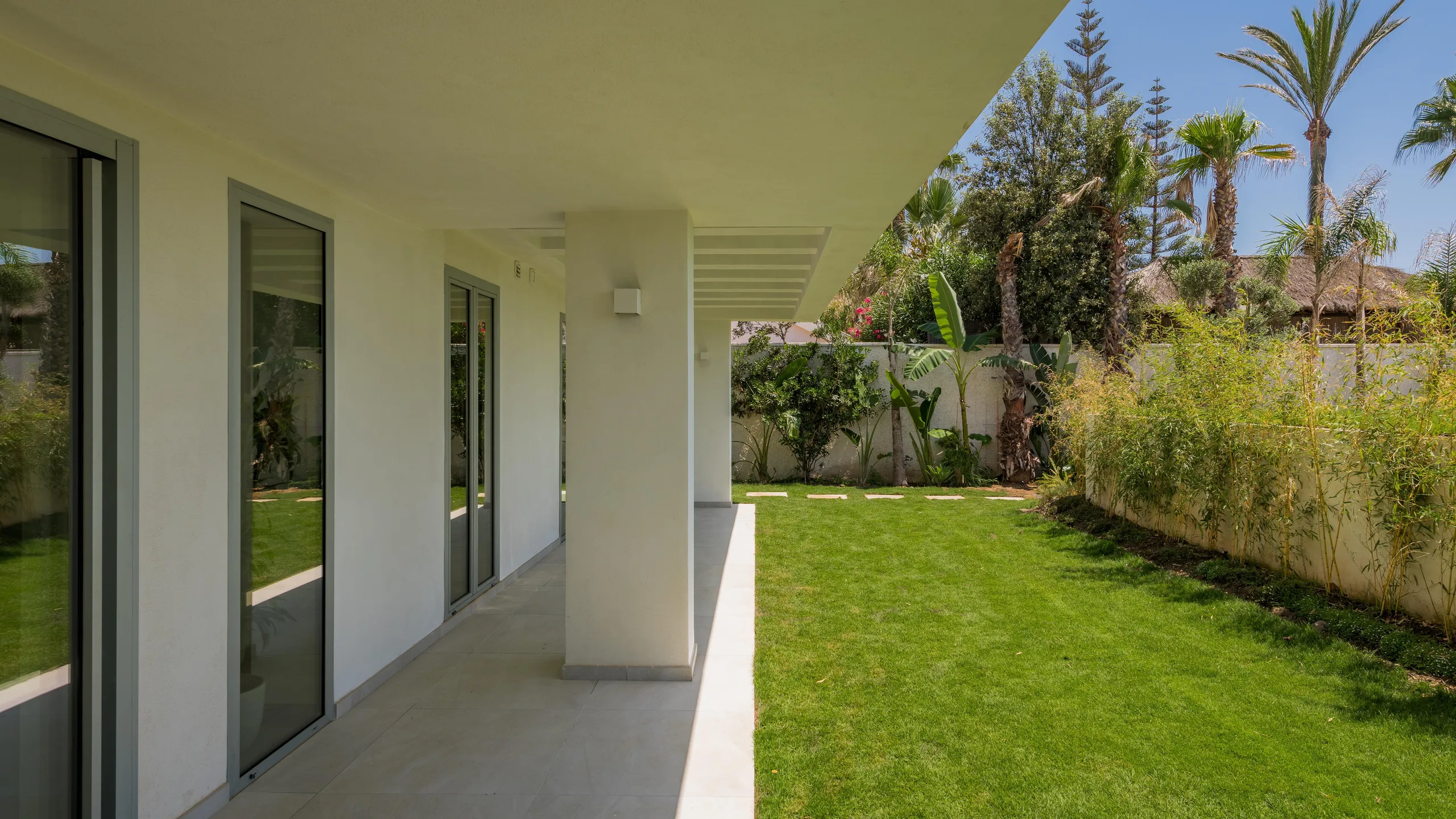 Serenity Beach Villa with Private Pool - A Luxurious Haven by Malaga and Marbella — photograph 8