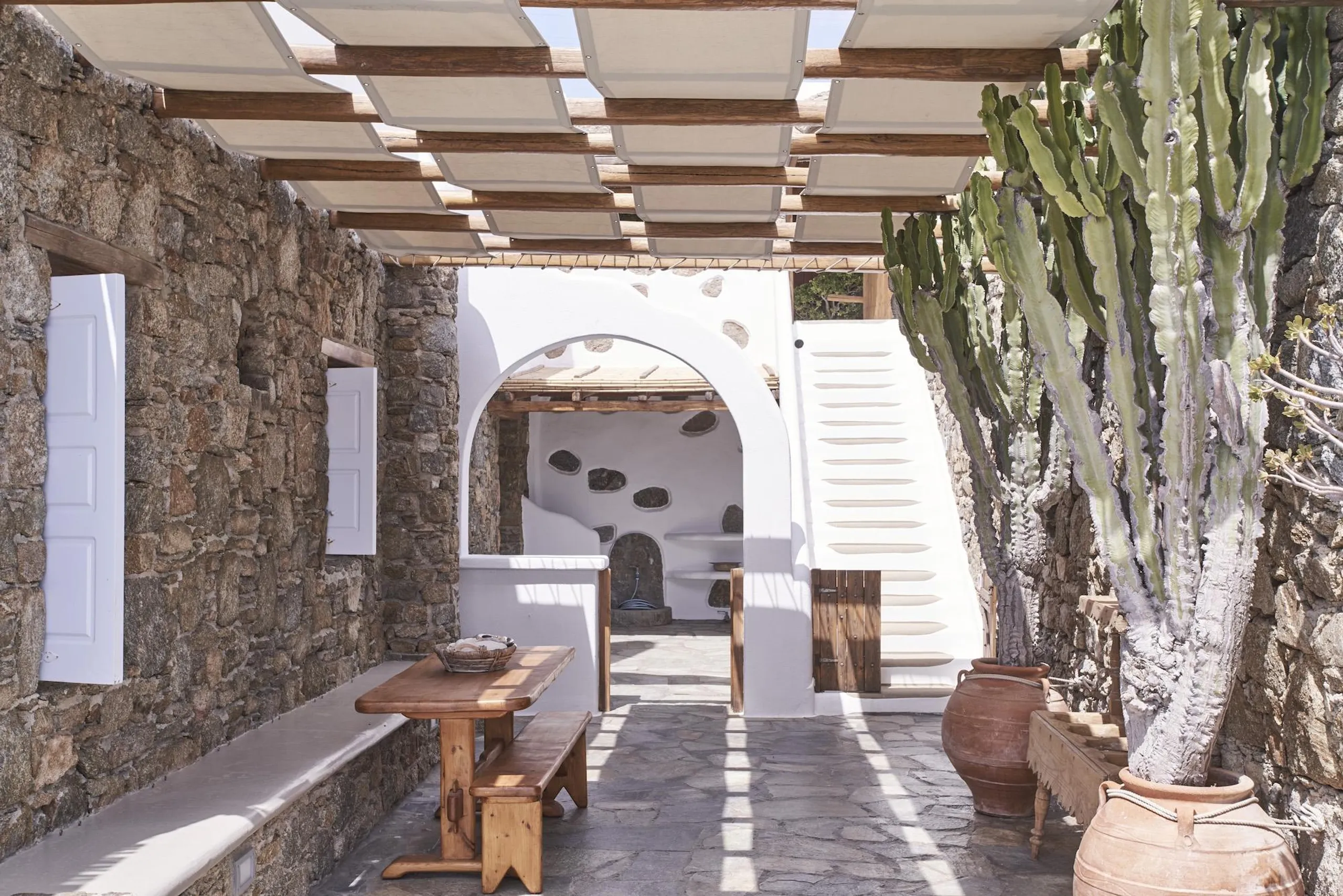 Abundant Mykonos Villa with Private Pool and Amazing Amenities — photograph 4