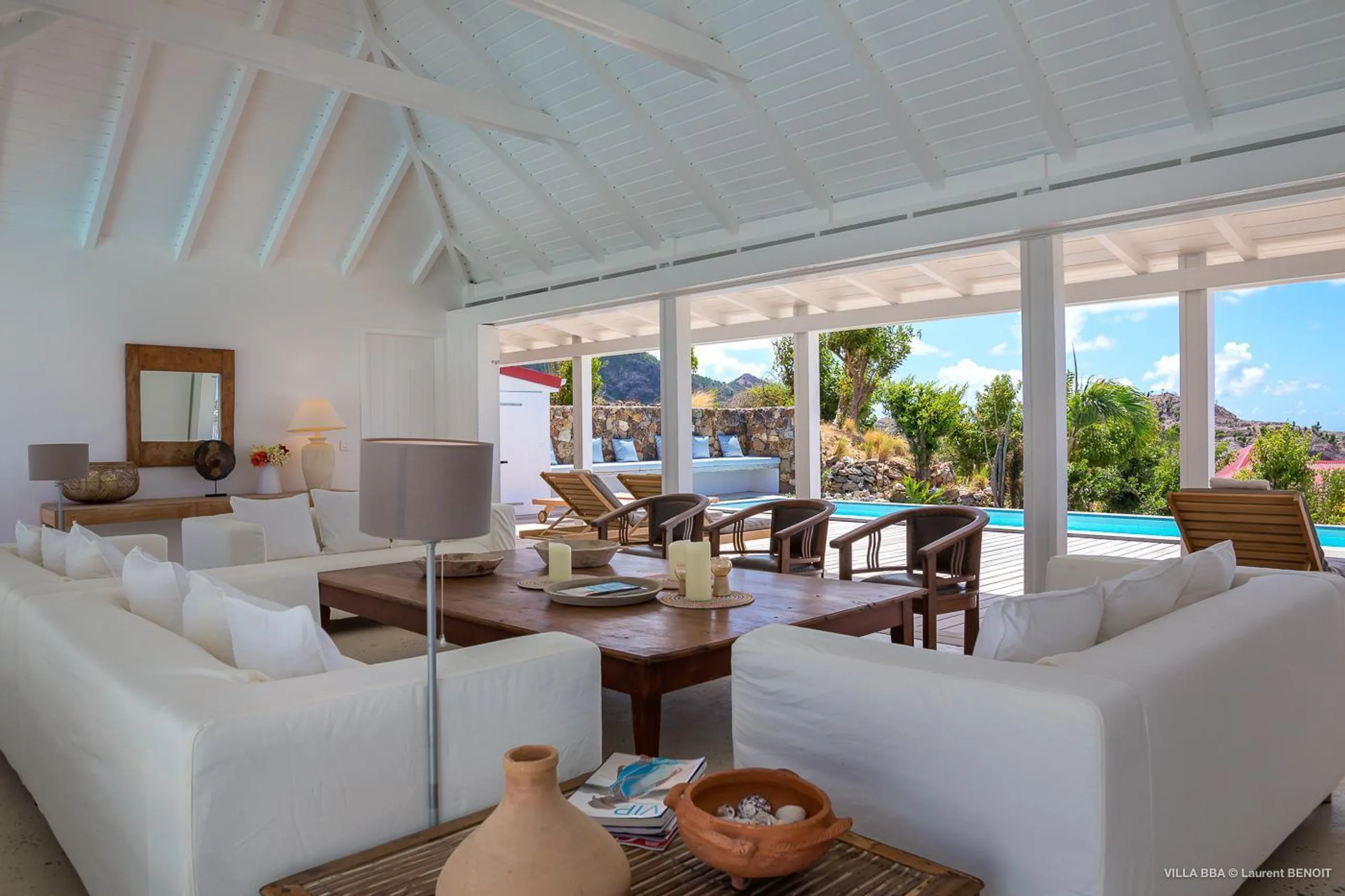 Palatial Paradise Estate with Private Pool and Ocean Views — photograph 5