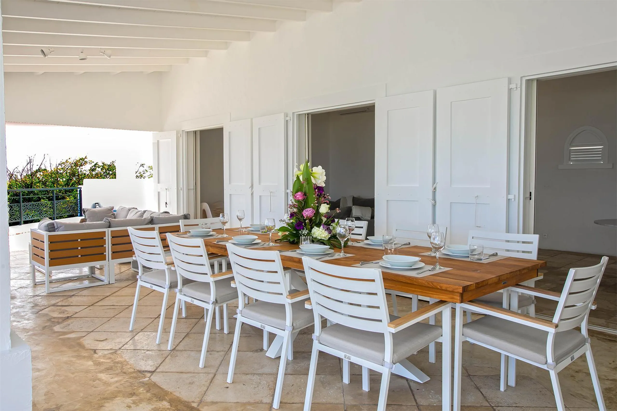 Serene Clifftop Luxury Villa with Private Pool and Breathtaking Ocean Views — photograph 11