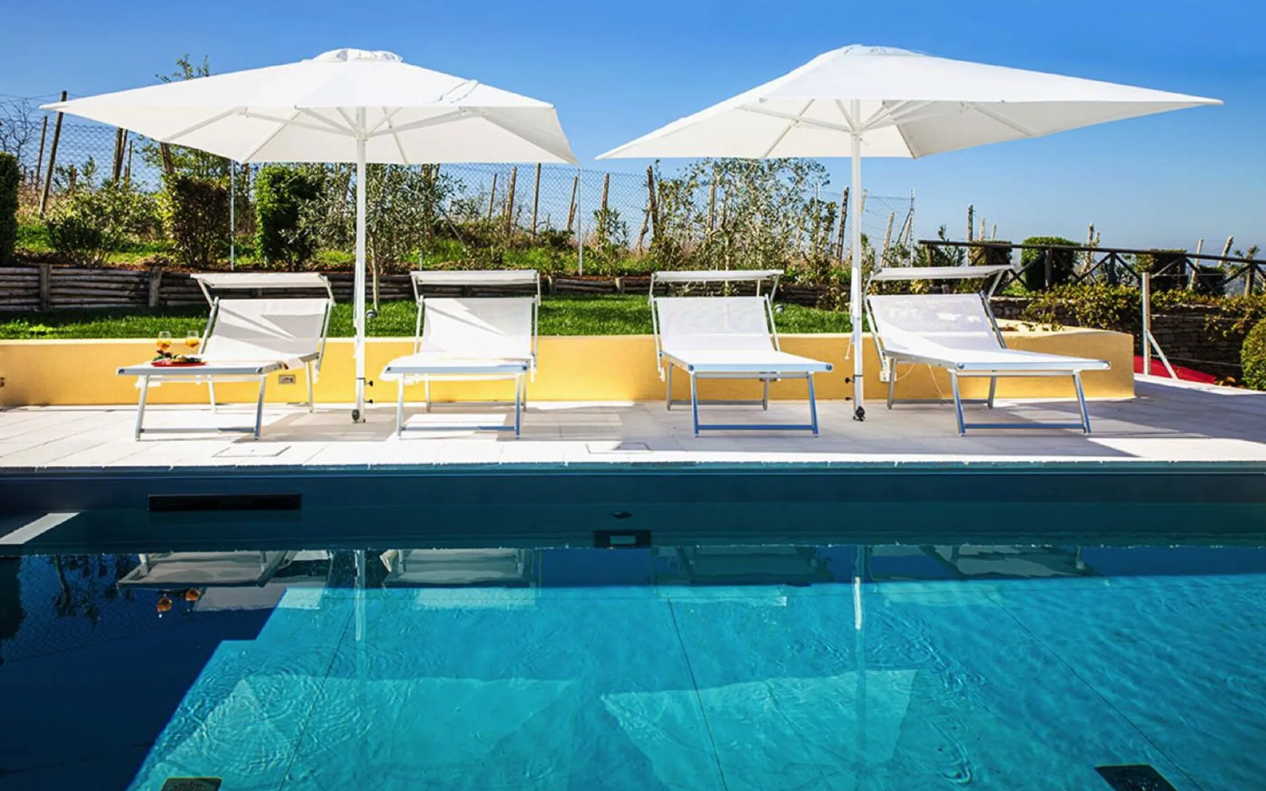 Calming Marchean Villa with Pool and Breathtaking Views Over the Beautiful Rolling Hills to the Sea in the Distance in San marcello marche