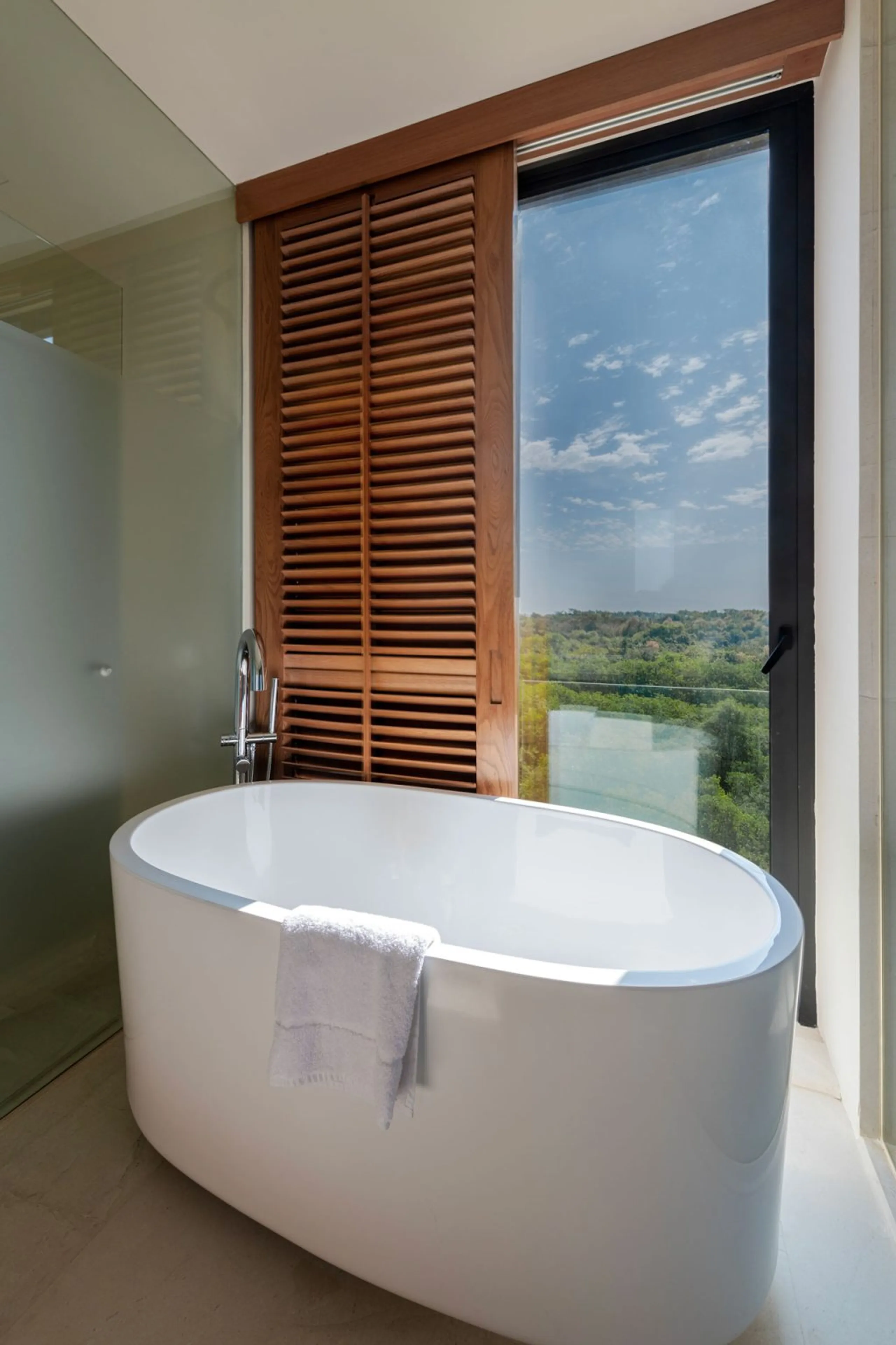 Punta Mita Luxe Escape Villa with Infinity Pool and Ocean View — photograph 12