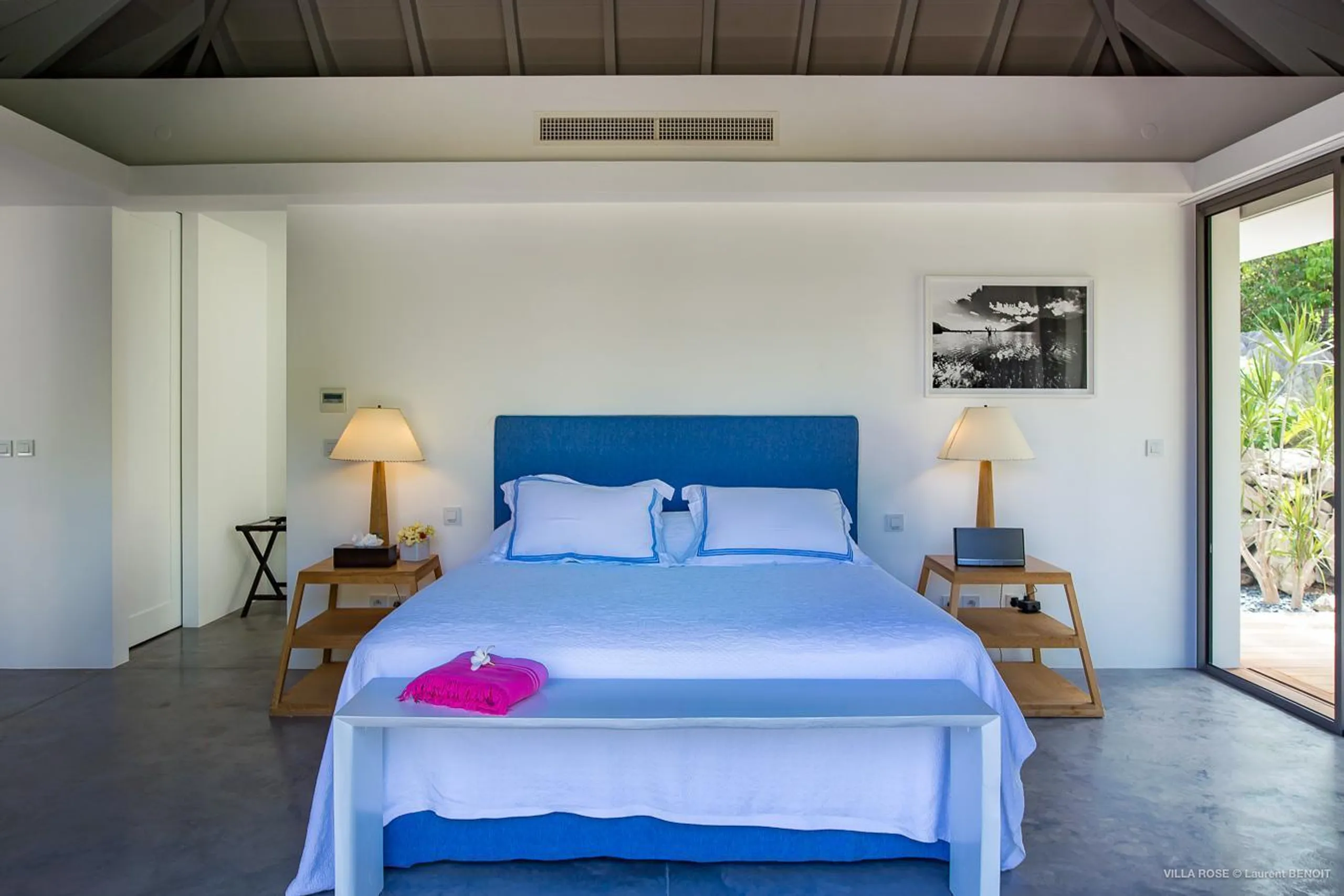 Majestic Tropical Villa with Private Pool and Ocean Views — photograph 7