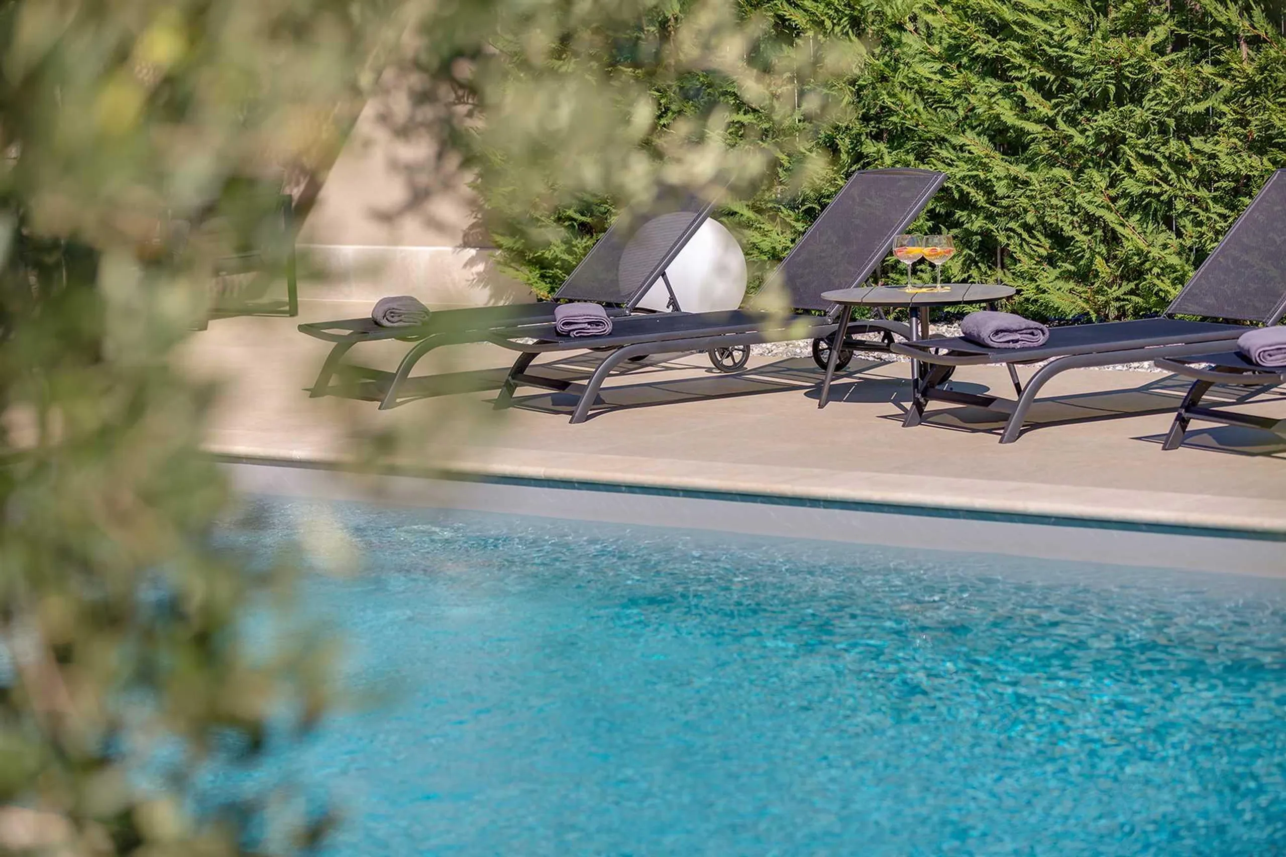 Inspiring 3Bedroom Villa with Pool and Tranquil Surroundings — photograph 12