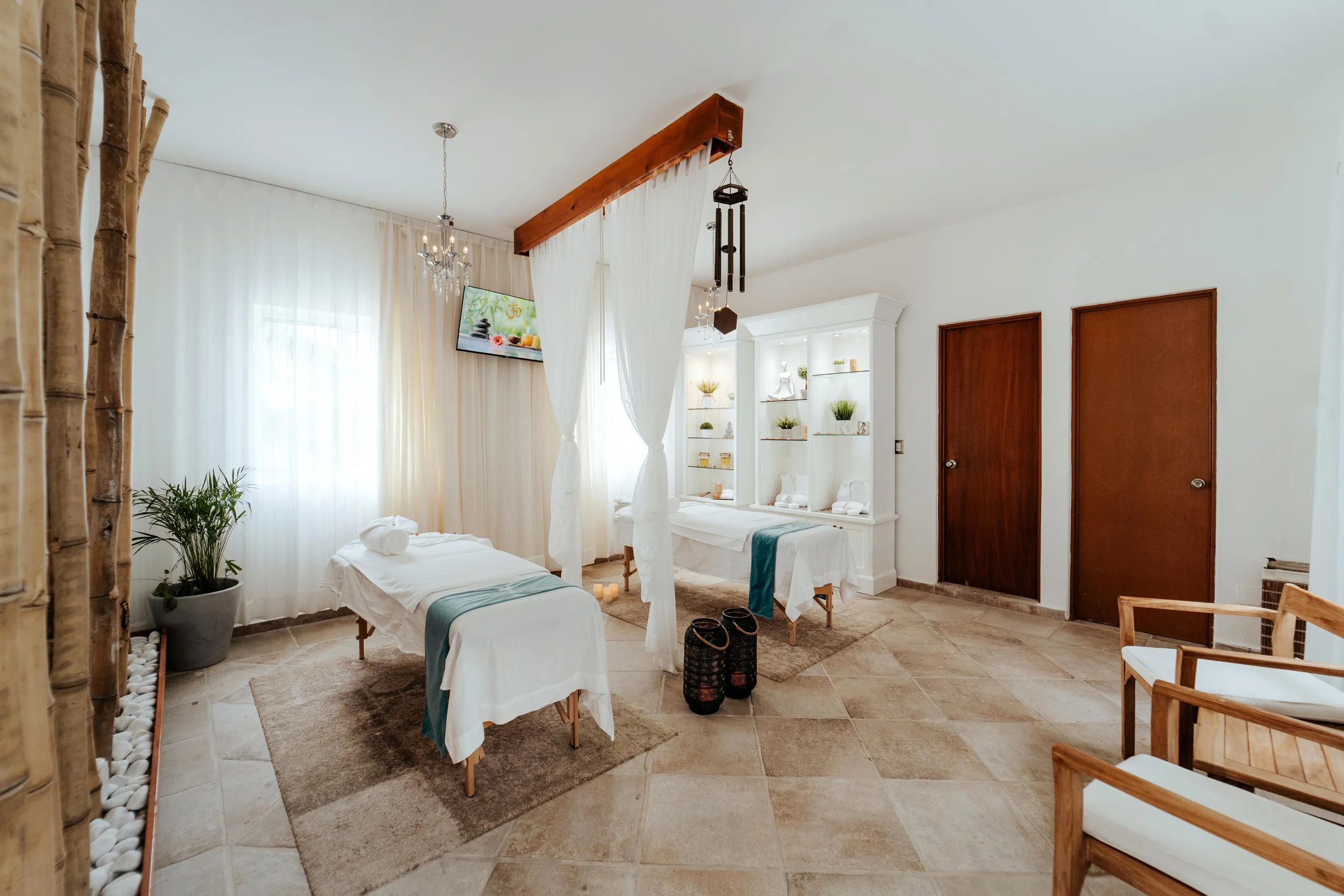 Puerto Morelos Luxury Beachfront Estate with Pool, Hot Tub and Ocean Views — photograph 8