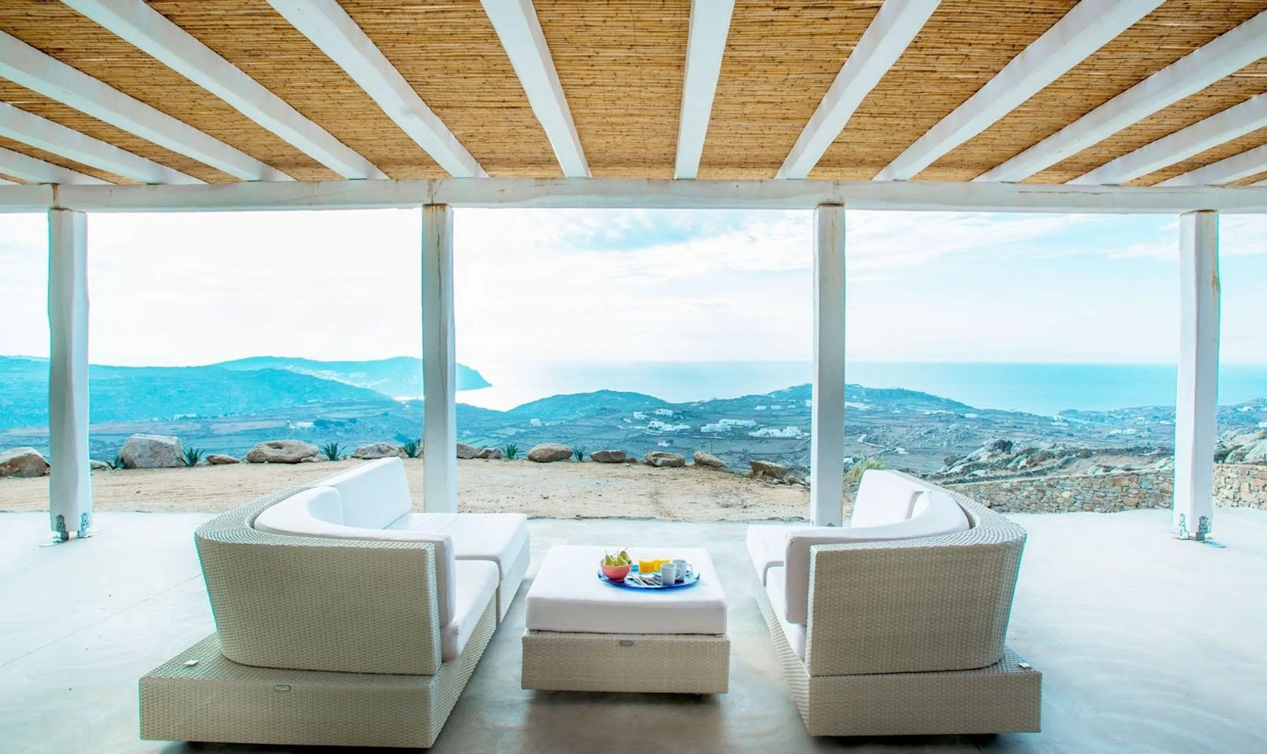 Sophisticated Mykonos Estate with Blue Water Pool — photograph 8