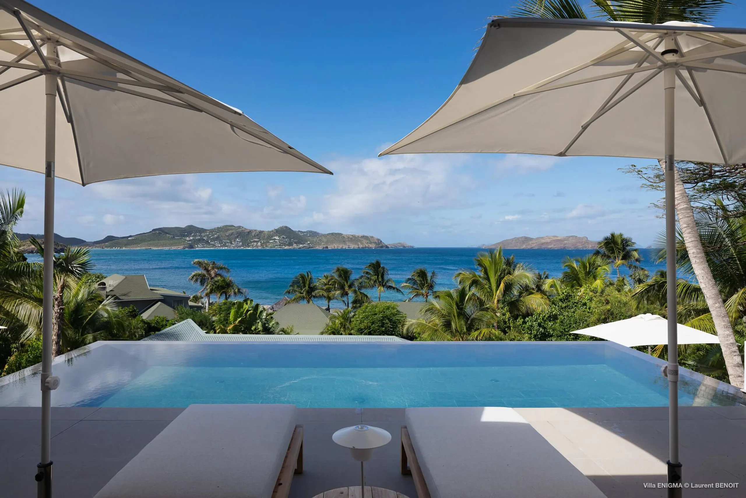 Seaside Serenity Villa in Pointe-Milou with Infinity Pool and Breathtaking Ocean Views — photograph 5