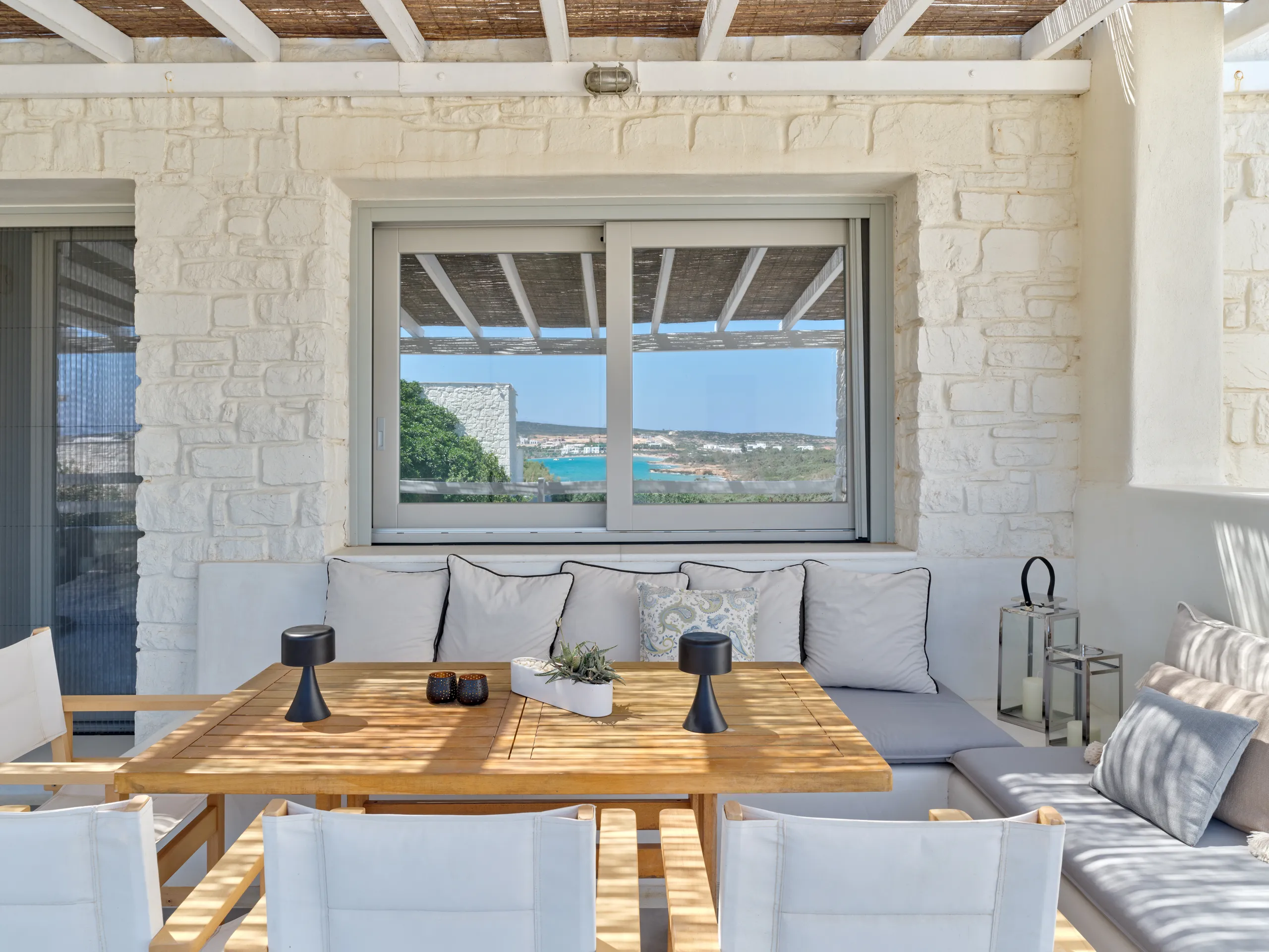 Sumptuous Retreat with Private Pool and Breathtaking Sea Views — photograph 11