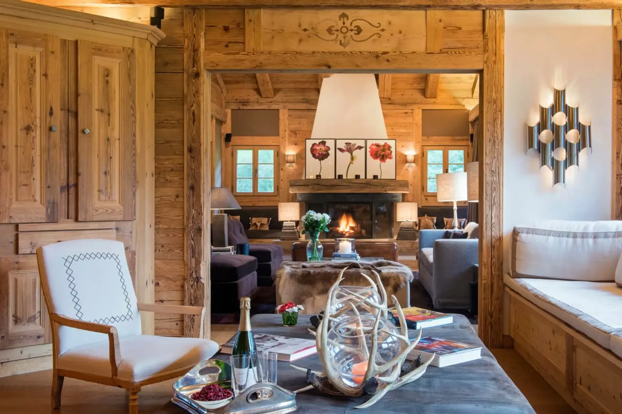 Traditional Swiss Chalet with Spa — photograph 7