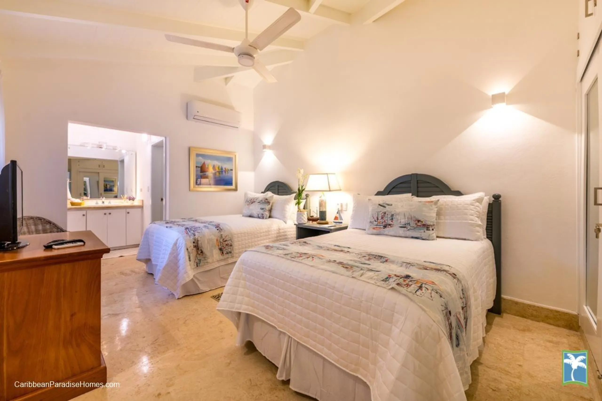 Stunning Paradise Villa with Private Pool, Heated Jacuzzi & Golf Views — photograph 10