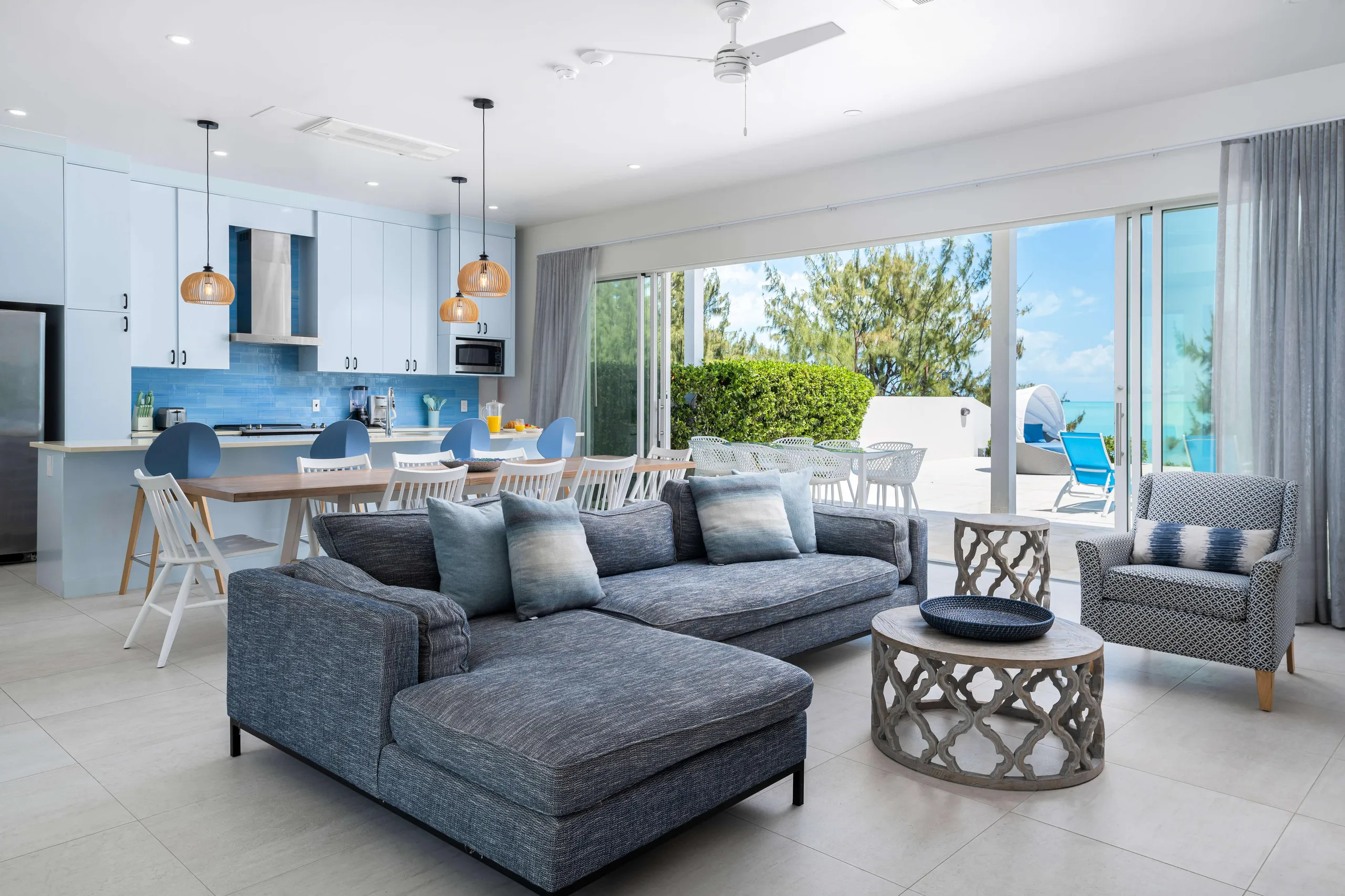 Relaxing Beach Villa with Private Pool on Long Bay Beach — photograph 4