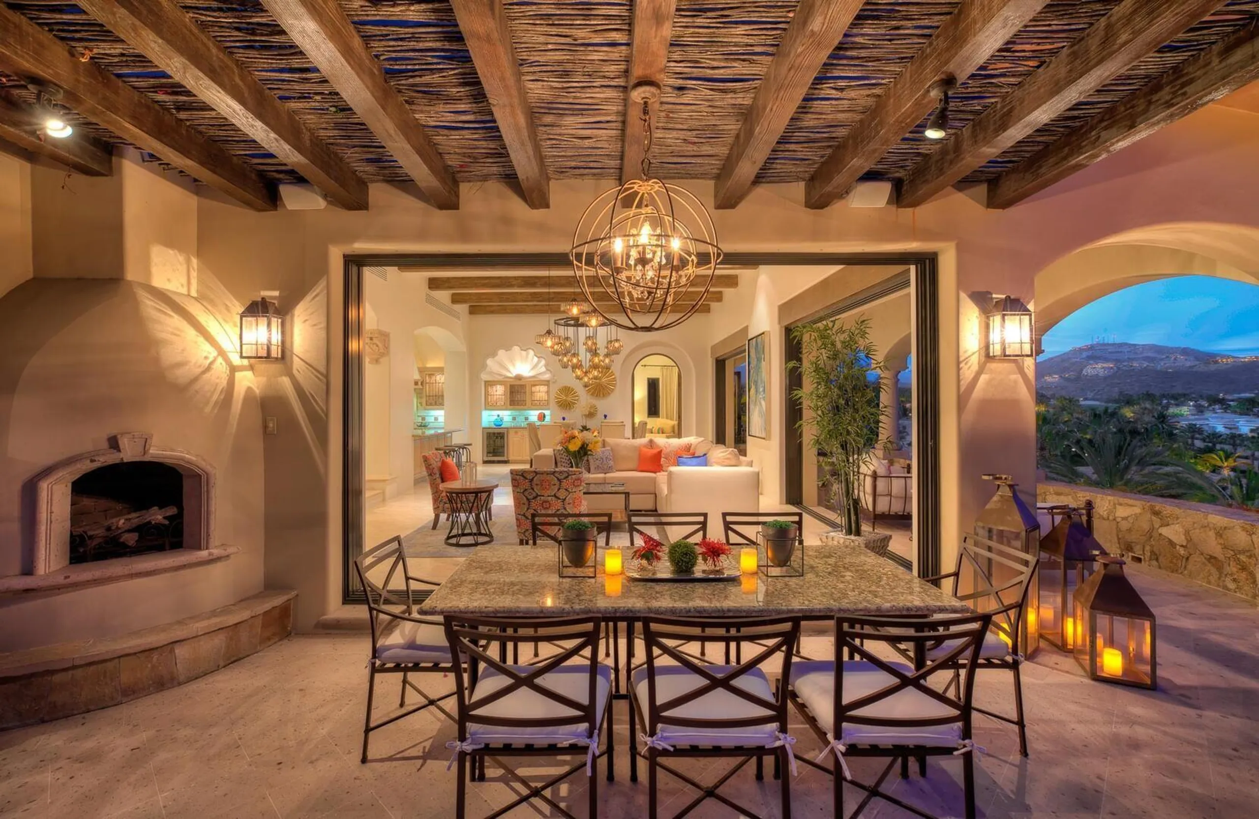 Enchanting Villas del Mar Estate with Infinity Pool and Spa — photograph 7
