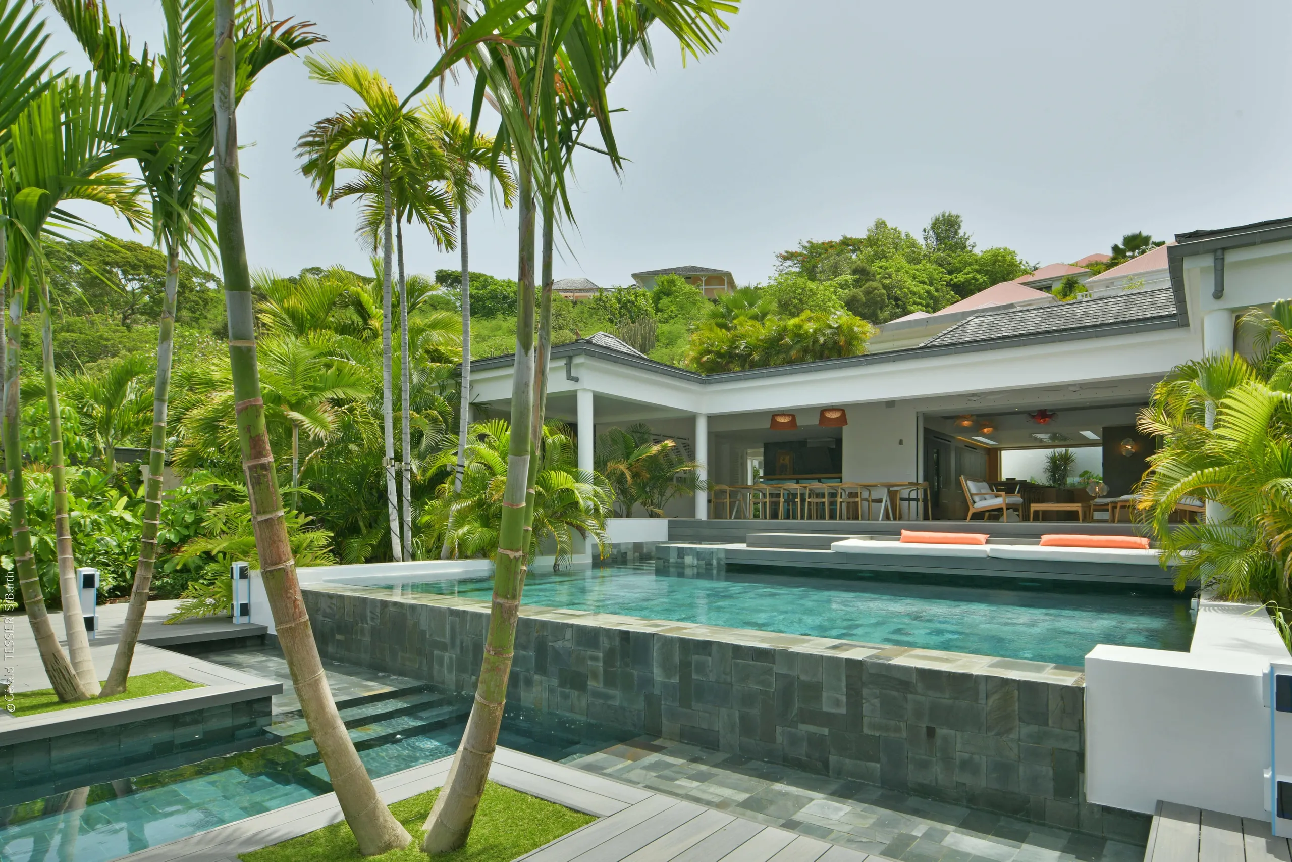 Caribbean Dream: Experience Opulence and Privacy at this Luxury Villa — photograph 8
