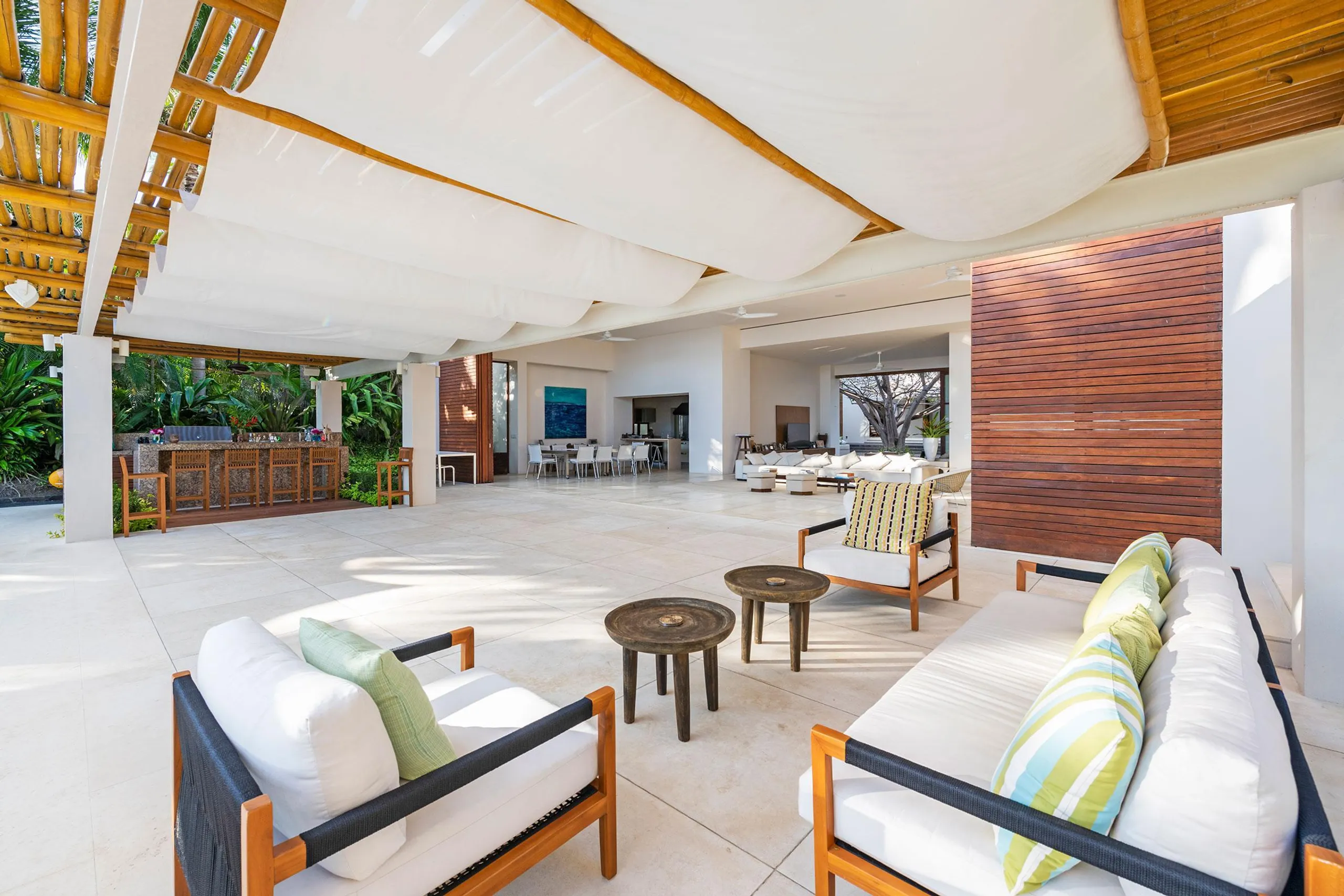 Rancho Estate Beach Front Villa with Private Pool and Incredible Ocean Views — photograph 7
