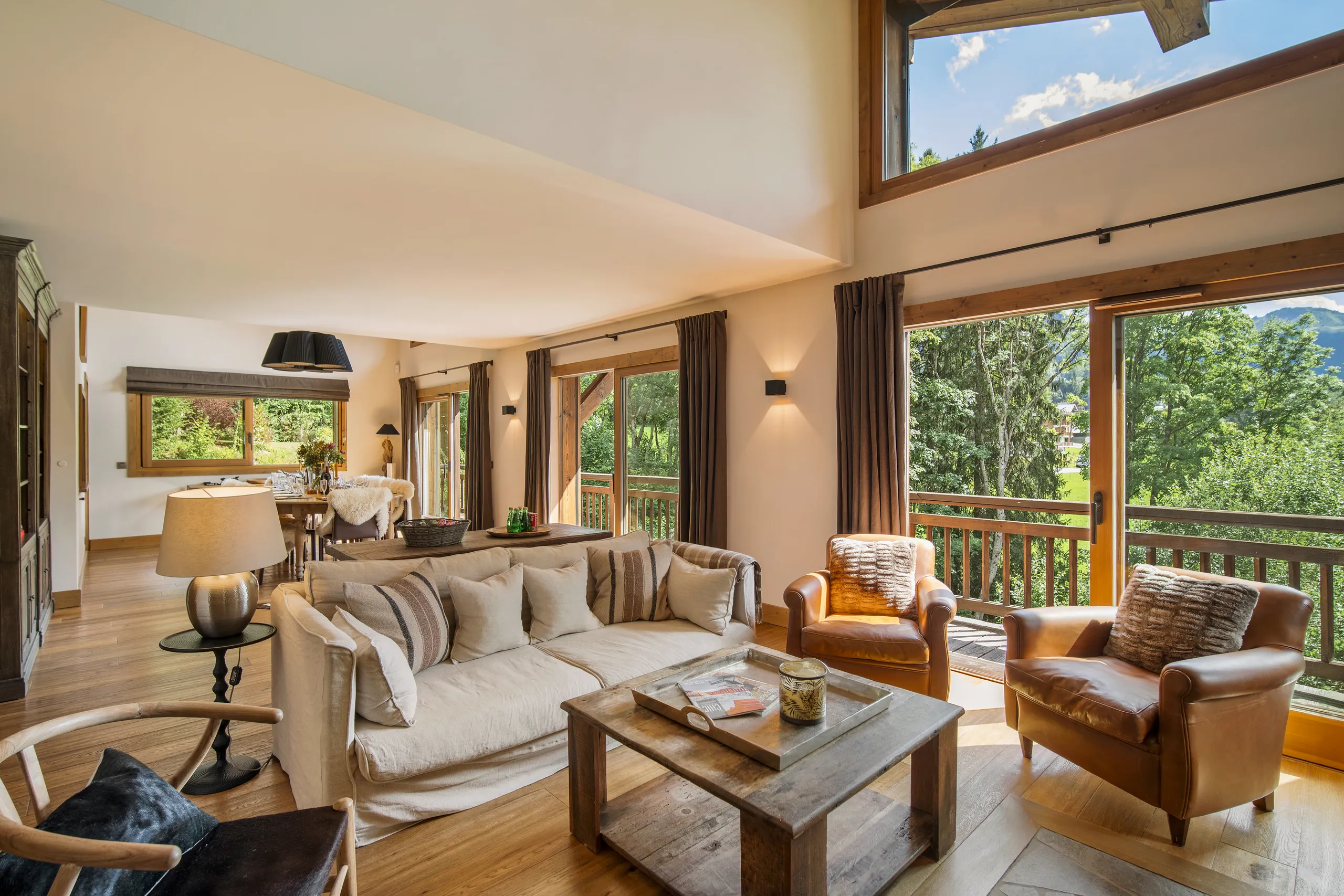 Opulent Alpine Hideaway with Cinema, Spa, and Mont Blanc Views — photograph 9
