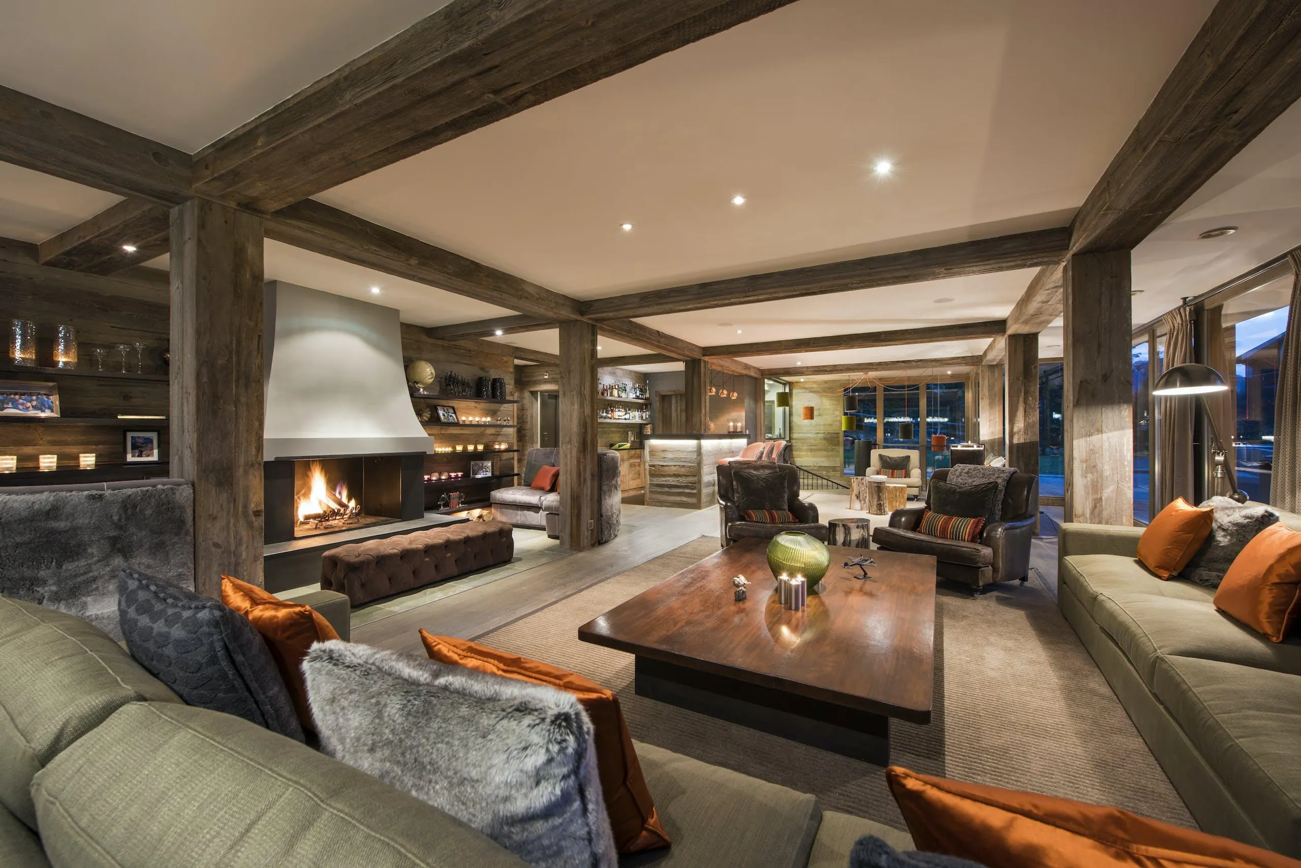 Verbier Mountain Retreat Chalet with Indoor Pool and Gorgeous Mountain Views — photograph 9