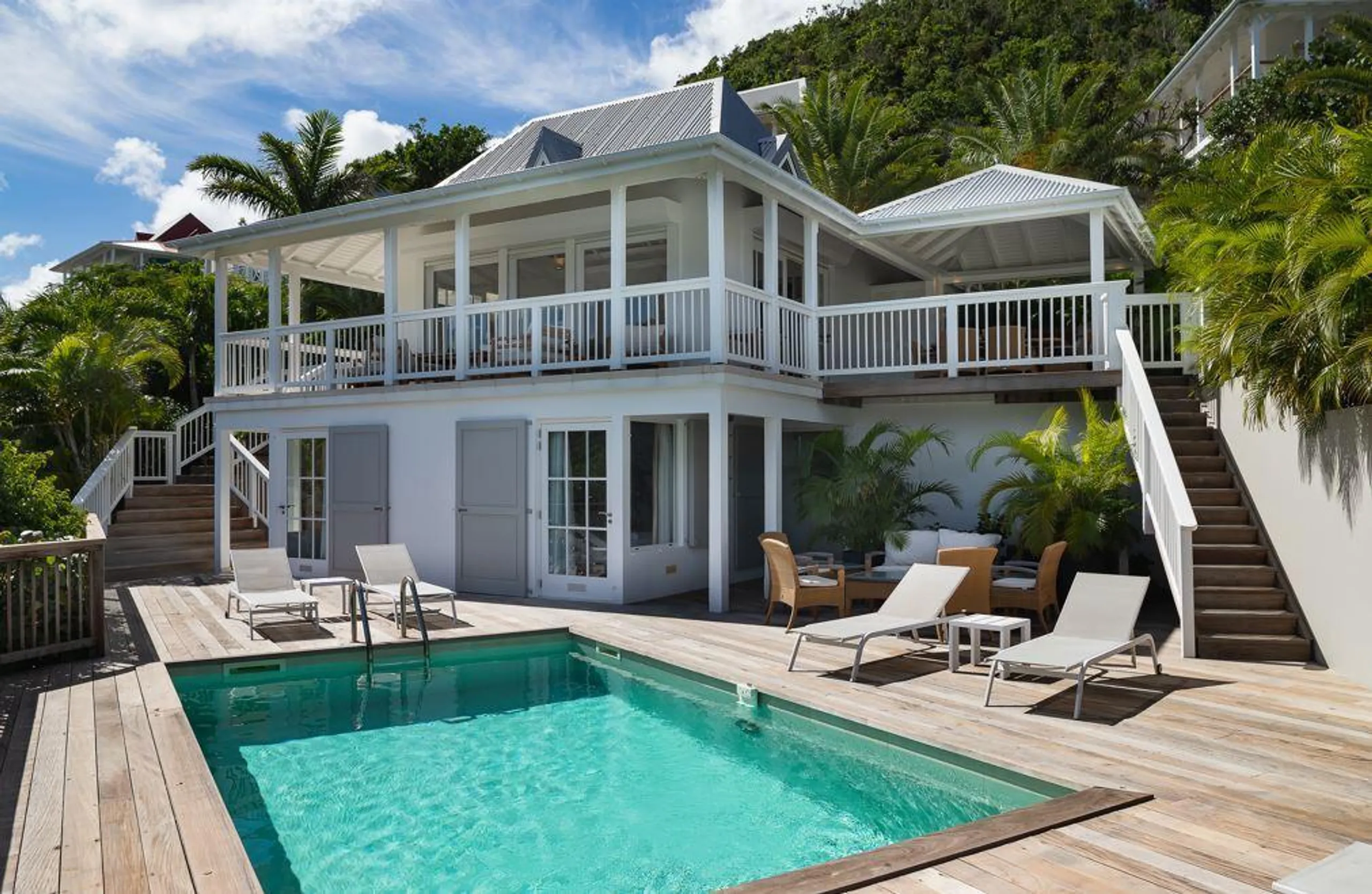Splendid Villa Steps Away from Flamands Beach with Breathtaking Ocean Views — photograph 2