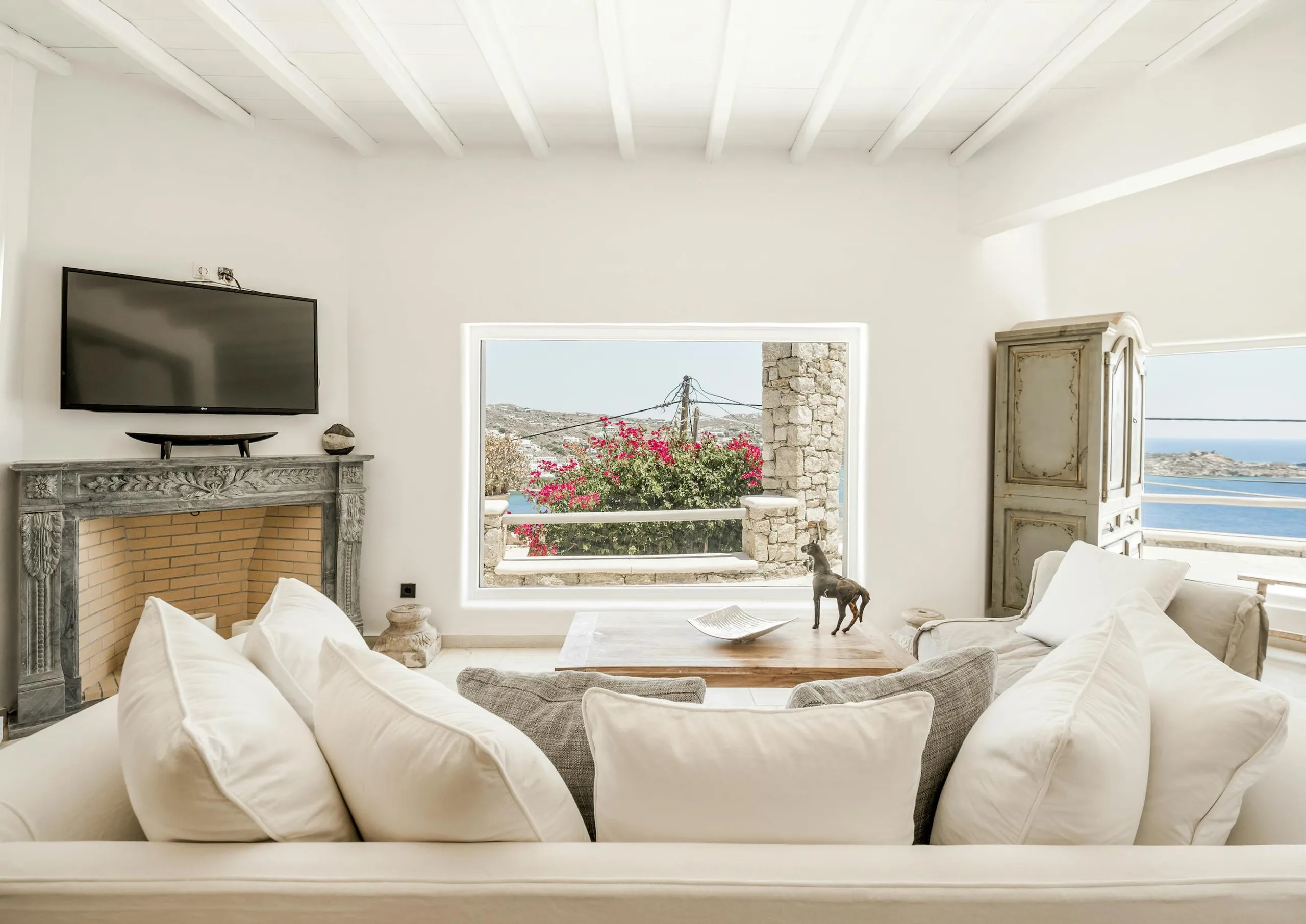 Mykonos Oceanview Villa with Private Pool and Gazebo — photograph 11