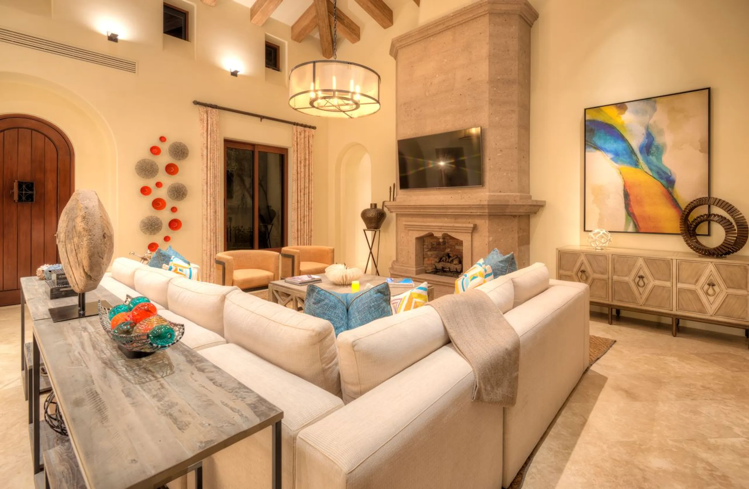 Majestic High-End Villa with Private Infinity Pool, Jacuzzi and Ocean Views — photograph 11