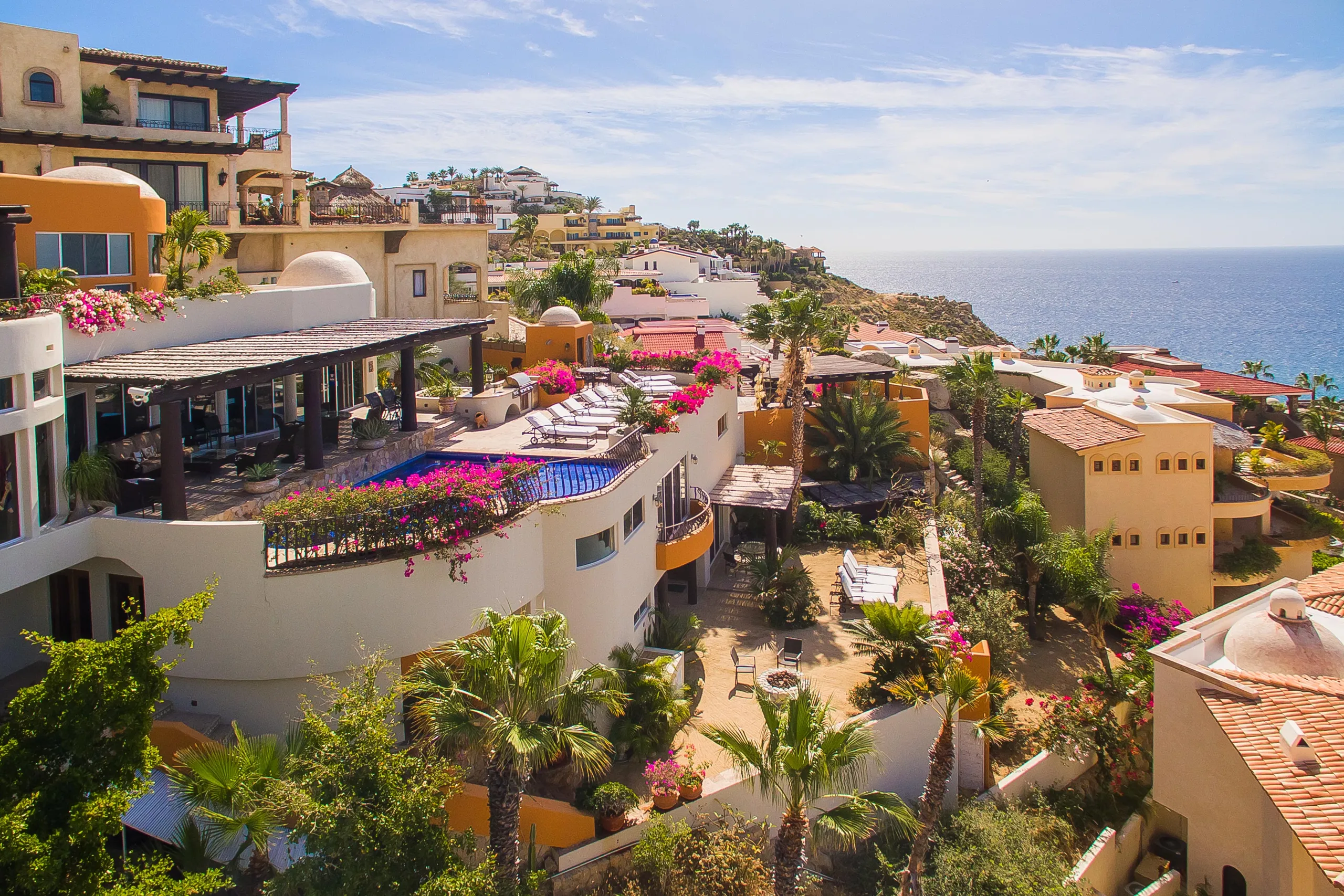 Luxurious Views of the Pacific Ocean Pedregal Estate — photograph 2