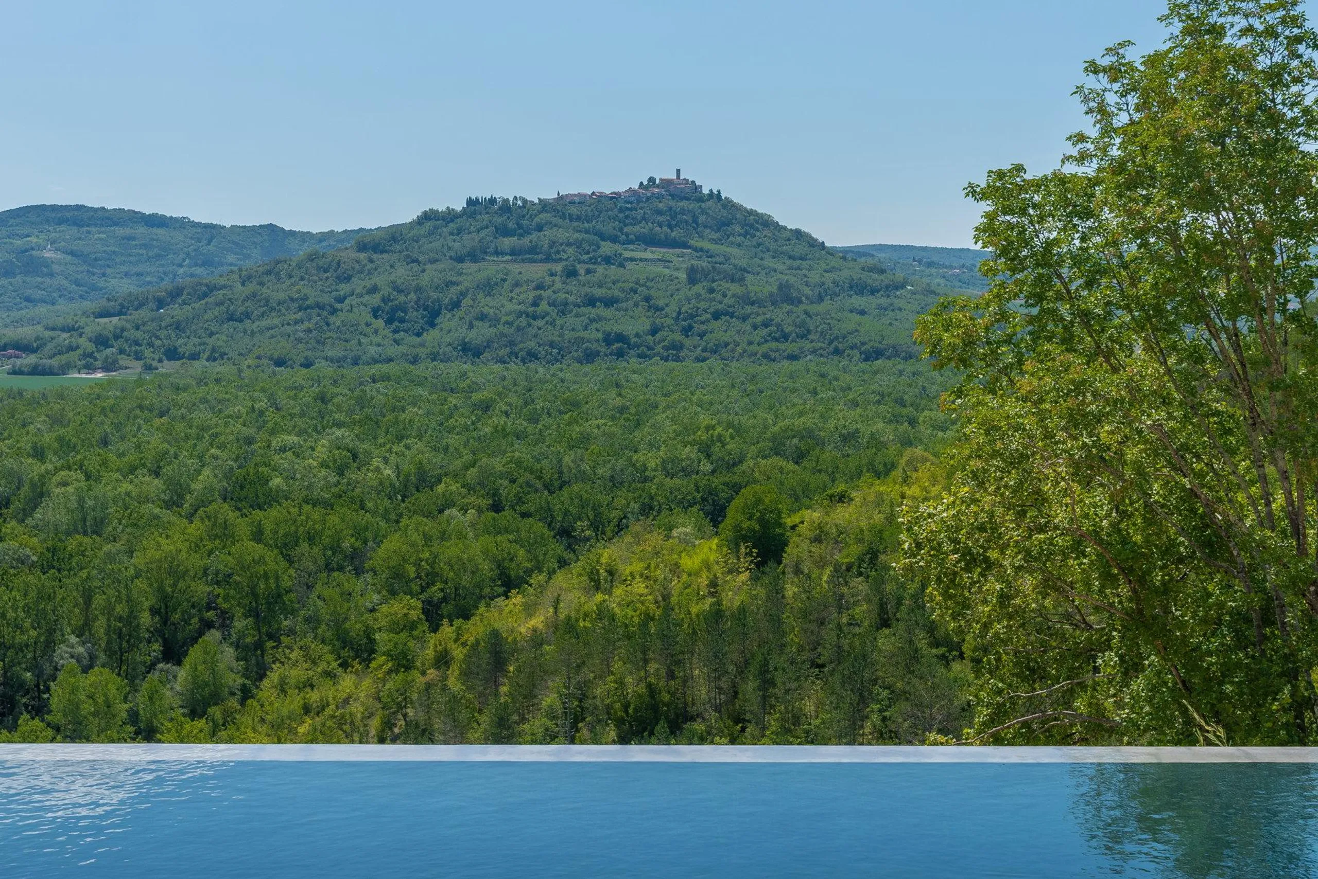 Spectacular Villa in Istria with Pool and Stunning Landscapes — photograph 7