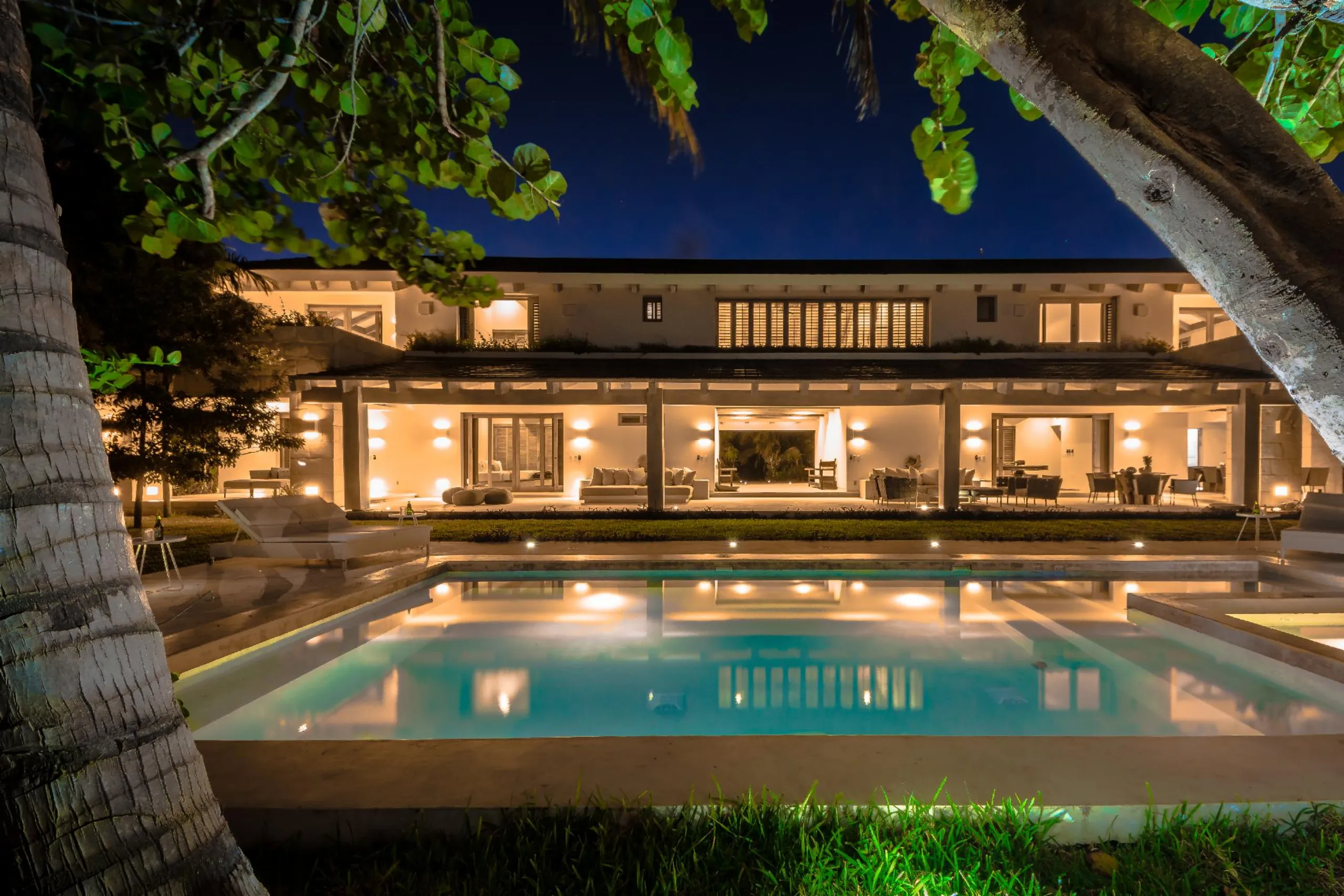 Luxury Tulum Lagoon Estate with Private Pool in Lush Oasis — photograph 4