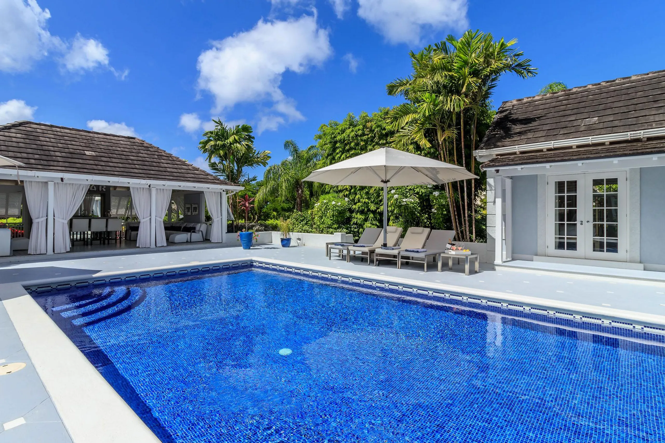 Sandy Lane Classic Villa with Estate Beach Club Access and Private Pool — photograph 2