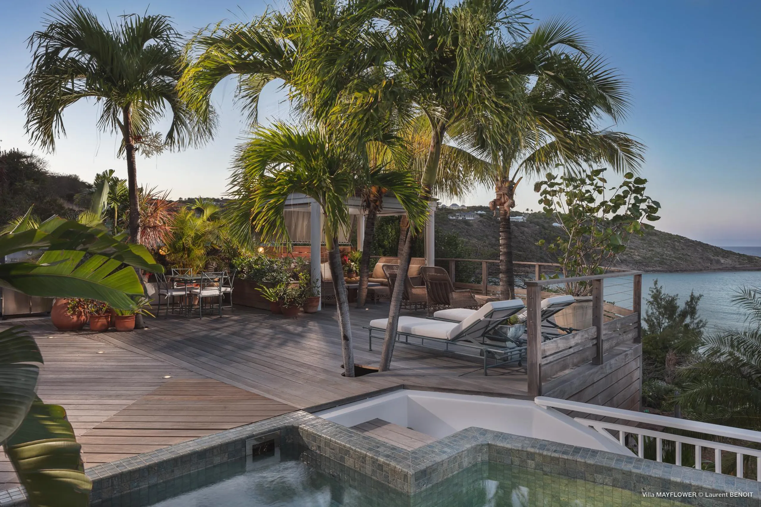 Classic Tropical Style Villa with Private Pool by the Sea — photograph 6