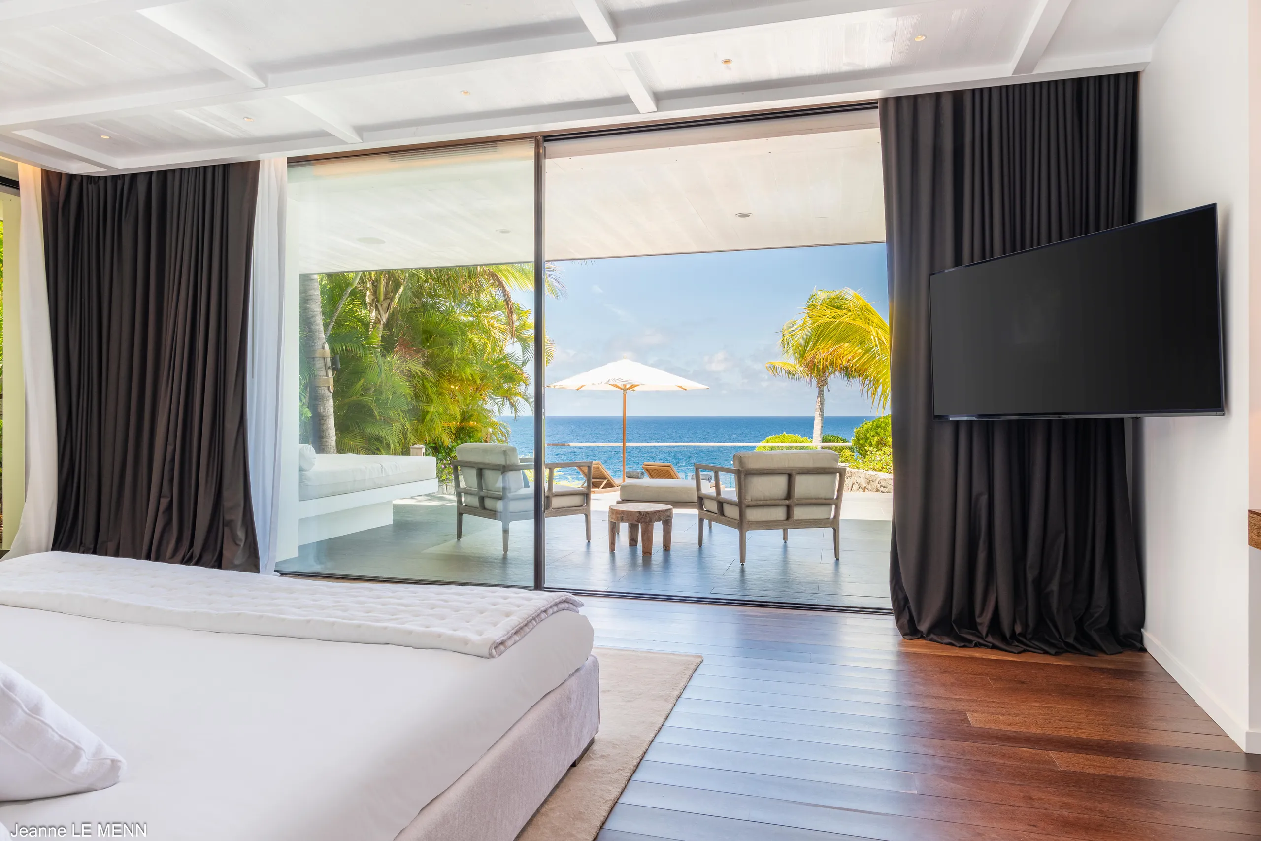 Splendid Gustavia Estate with Infinity Pool and Walks to Beach — photograph 6