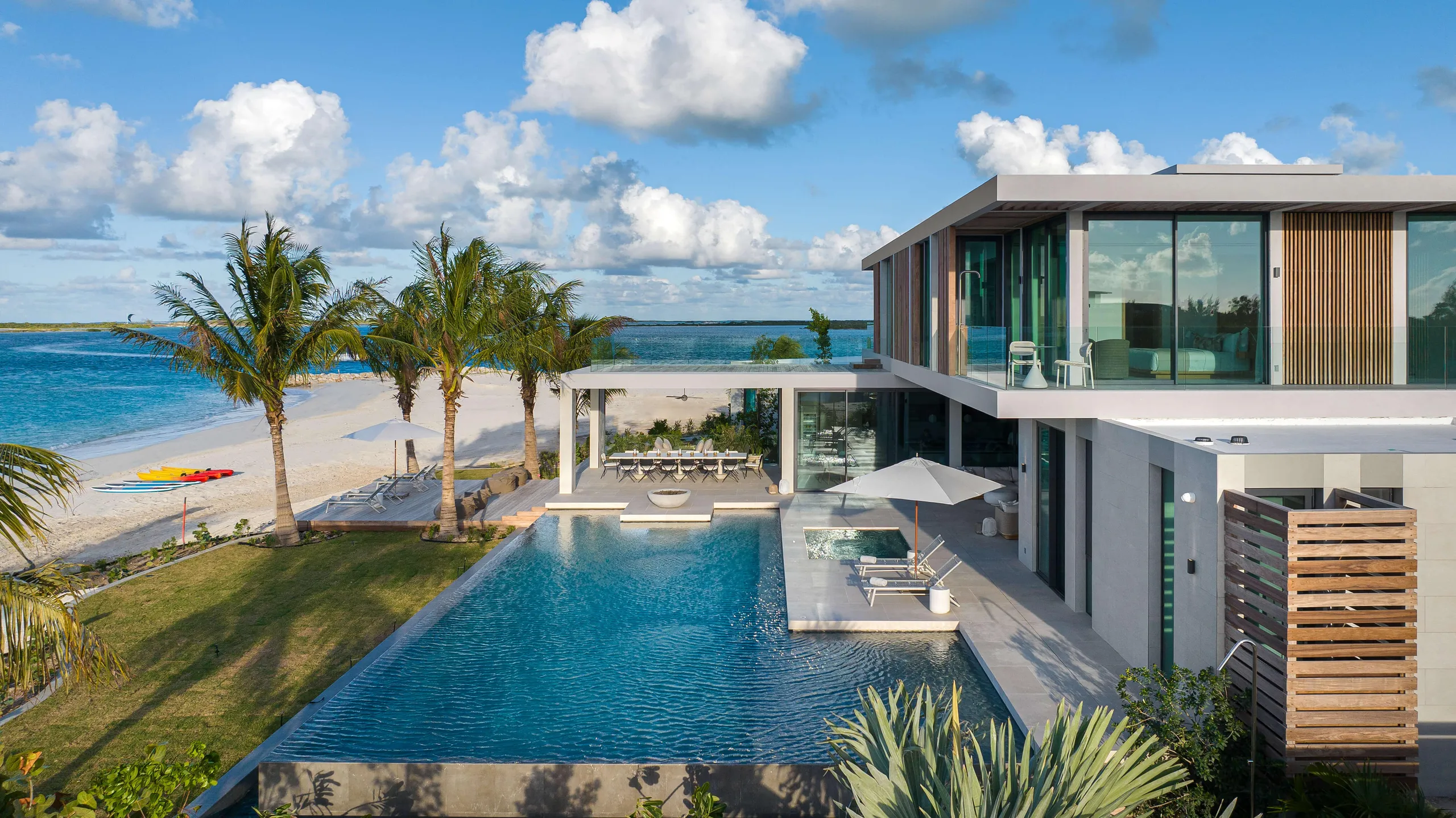 Plush and Artisinal Grace Bay's Finest Villa with Private Pool and Wraparound Views — photograph 9