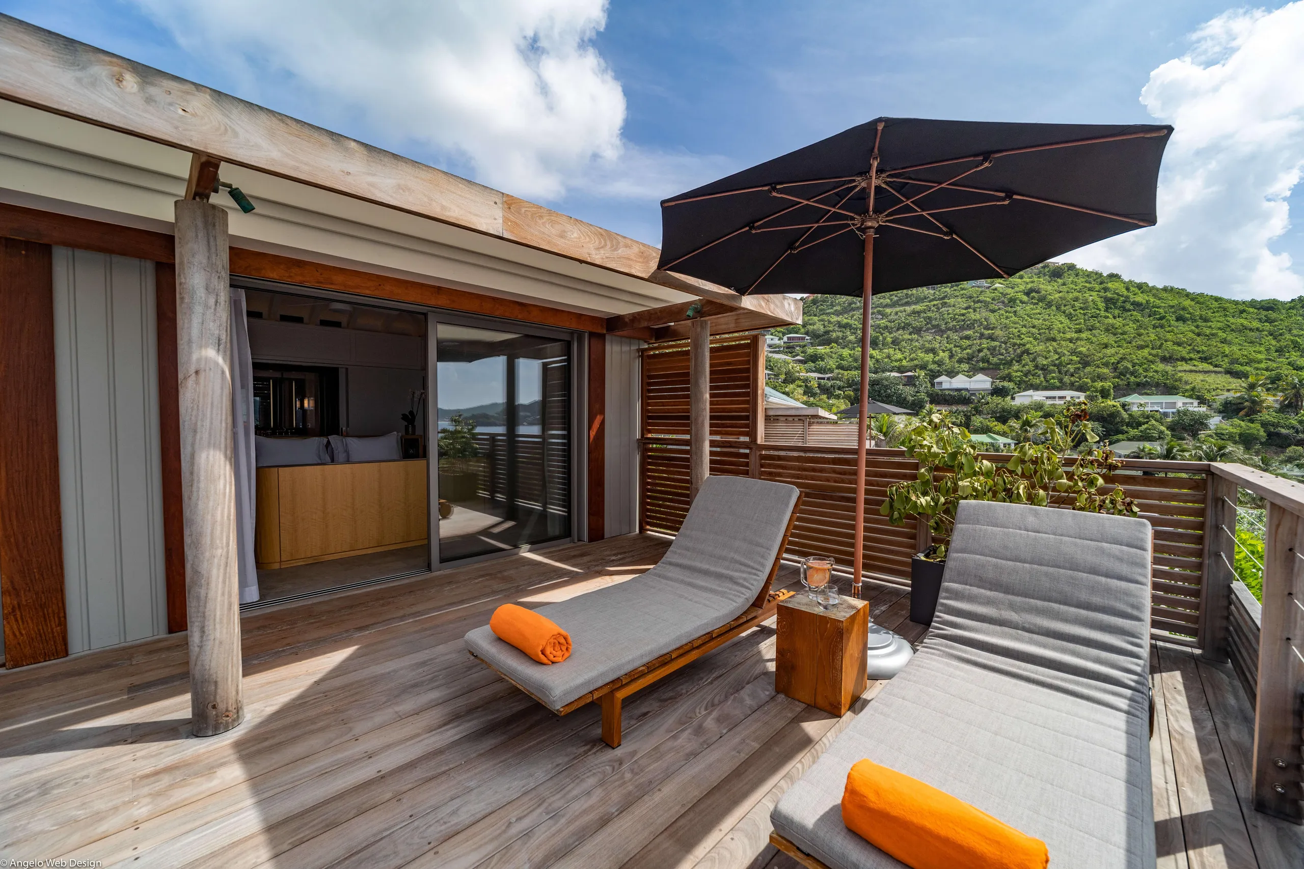 Sophisticated Comfort Villa with Private Infinity Pool and Breathtaking Ocean View — photograph 7