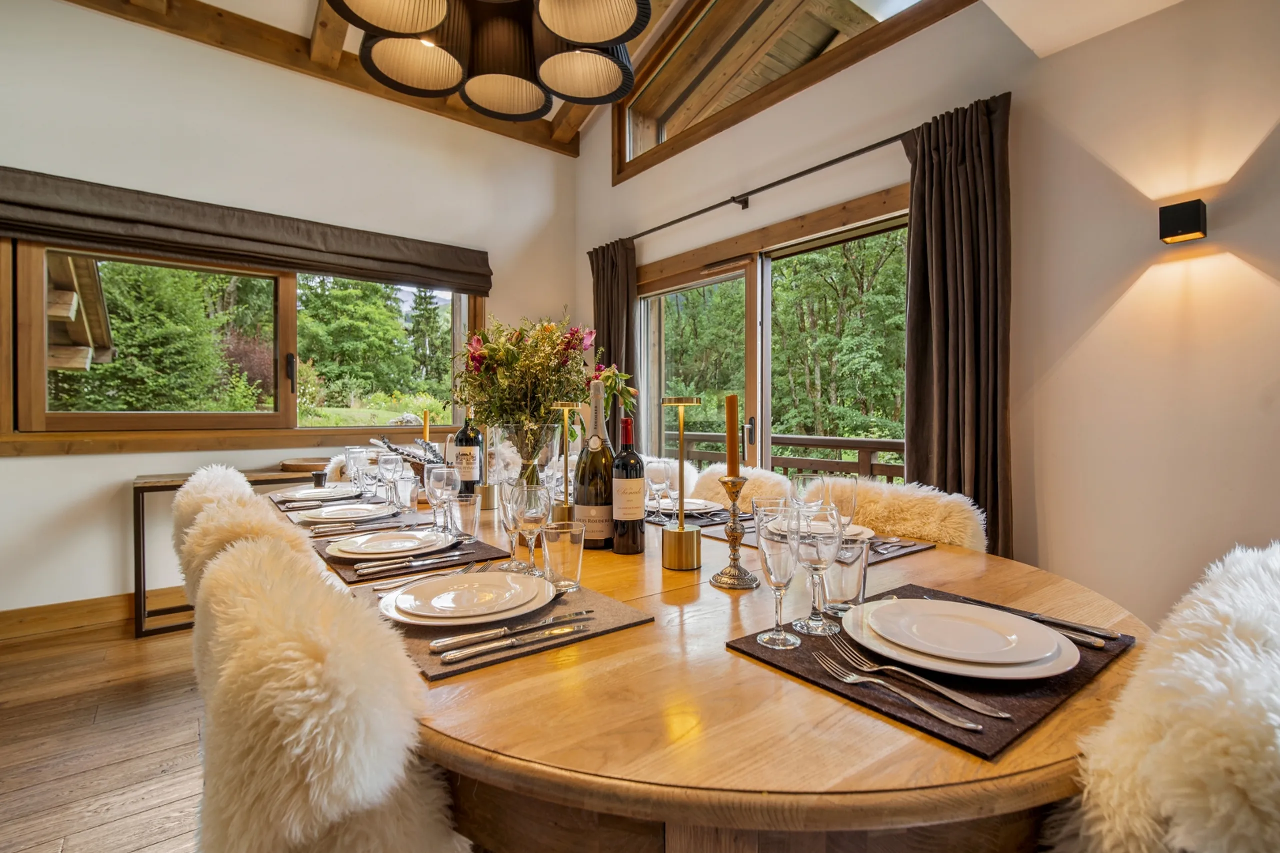 7BR Luxury Chalet with Hammam and Cinema in Megève — photograph 9