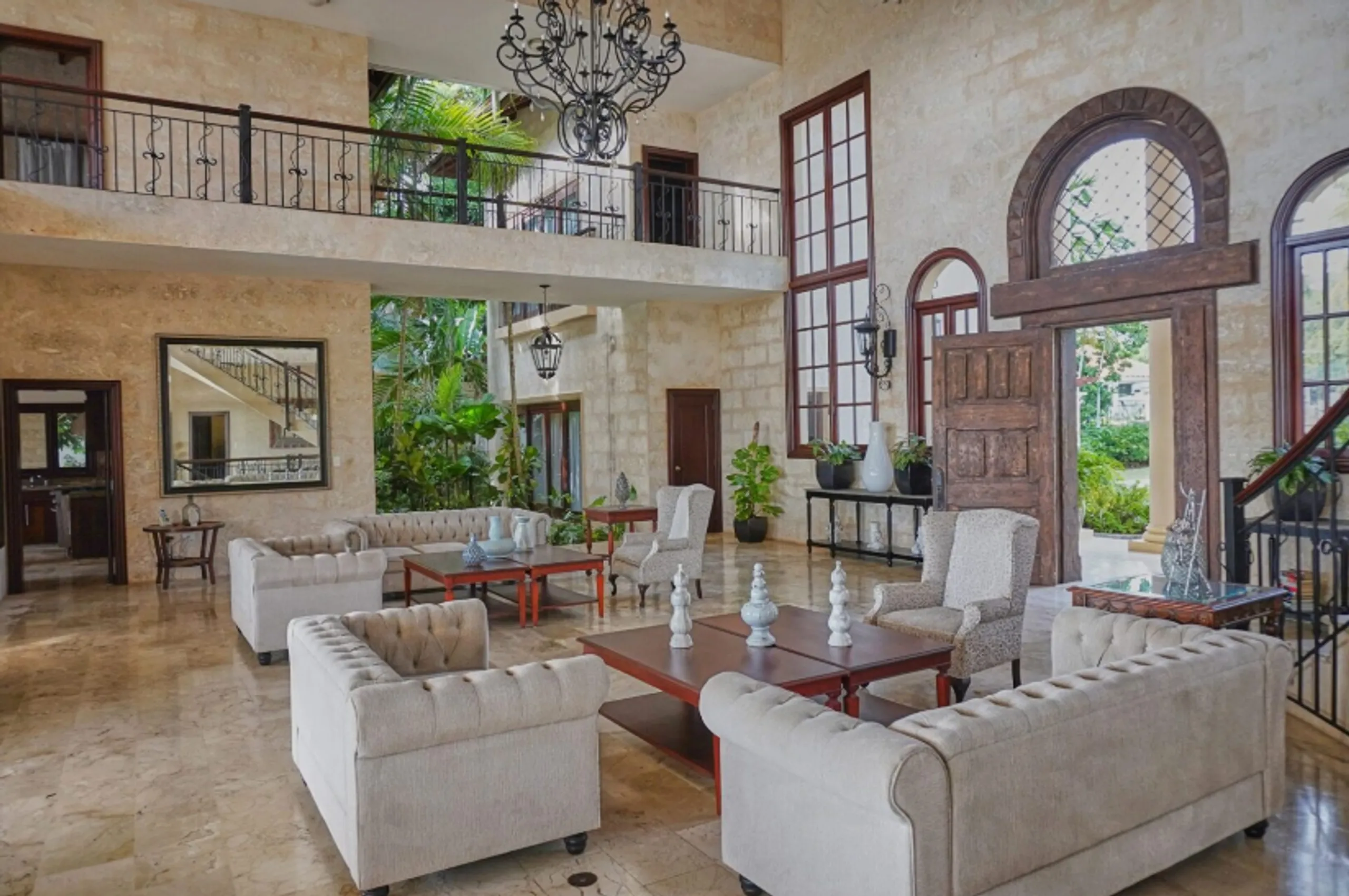 Ultimate Caribbean Seaview Retreat with Infinity Edge Pool, Jacuzzi and Spacious Grounds — photograph 8