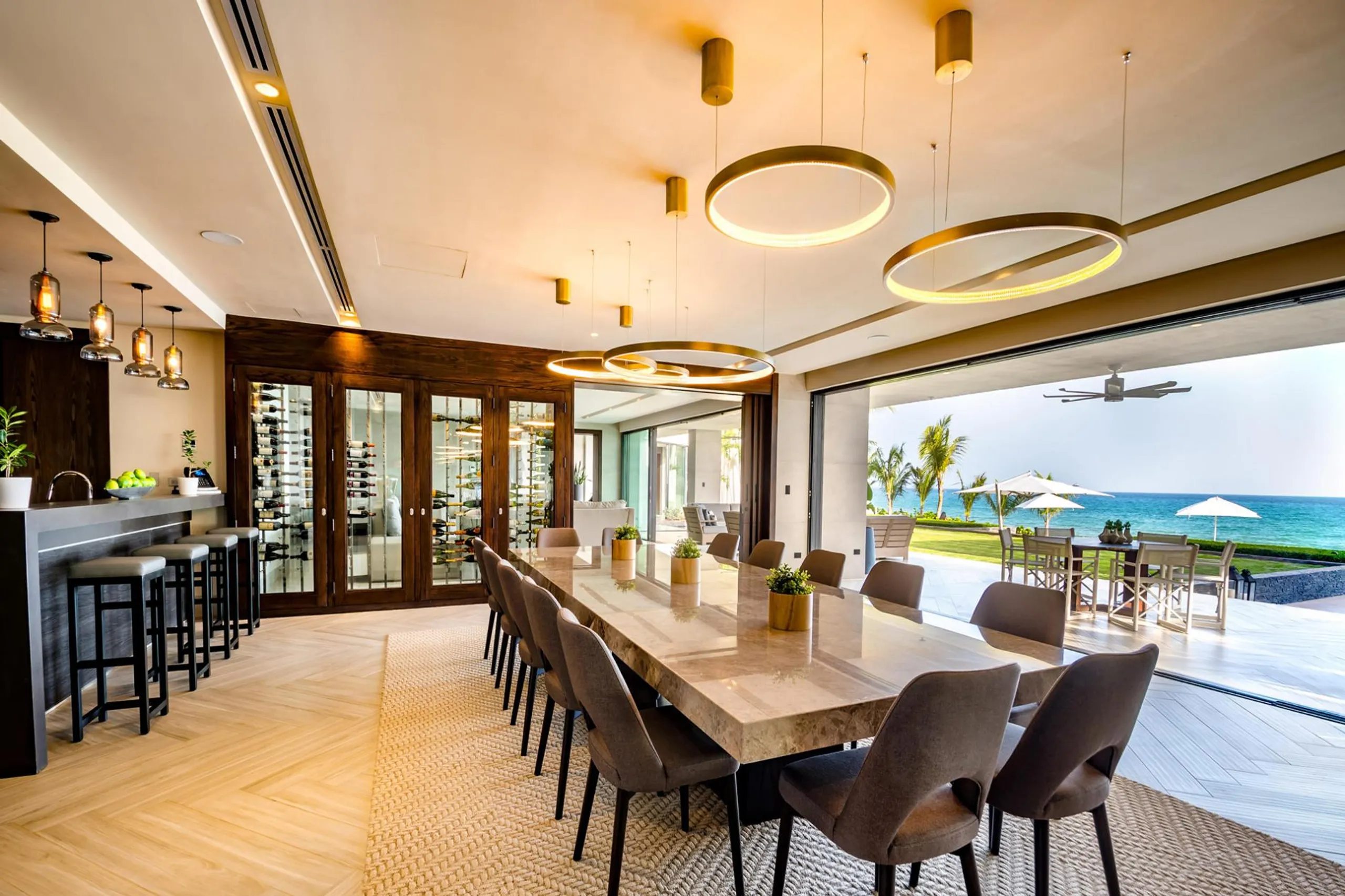 Splendorous Oceanfront Getaway in Punta Minitas with Private Pool — photograph 10