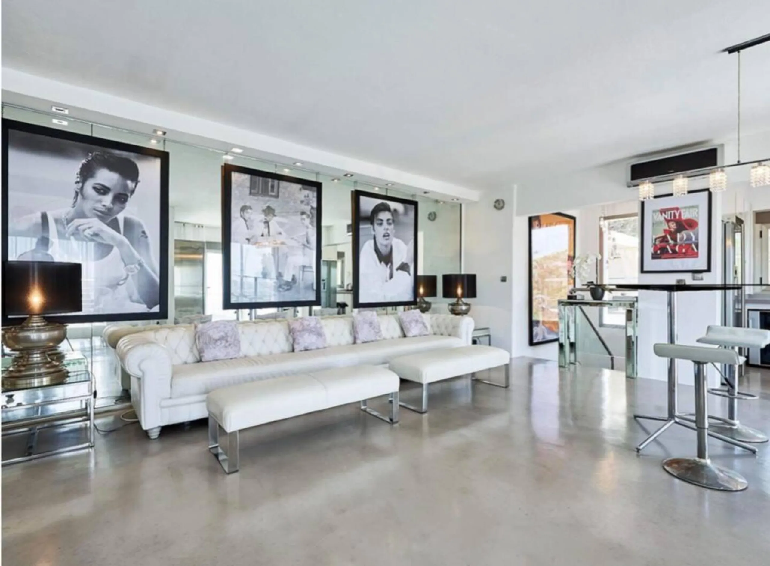 Tranquil Spacious Villa with Private Pool and Old Ibiza Town Views — photograph 11