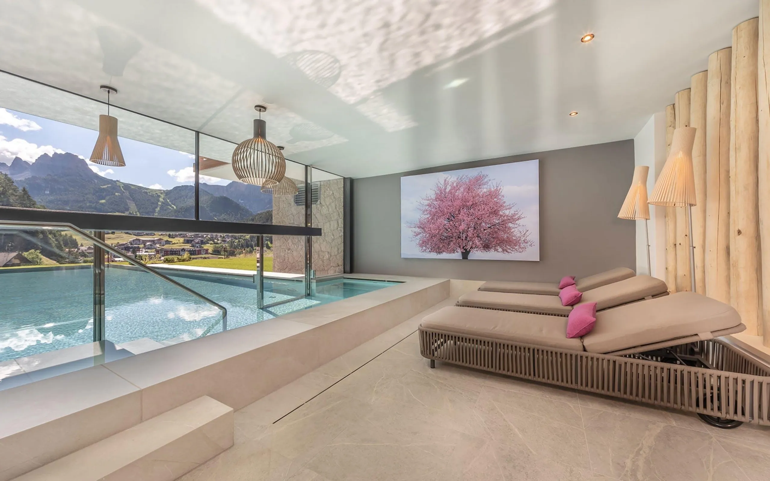 Majestic Chalet in Alps with Private Pool and Dolomite Views — photograph 4