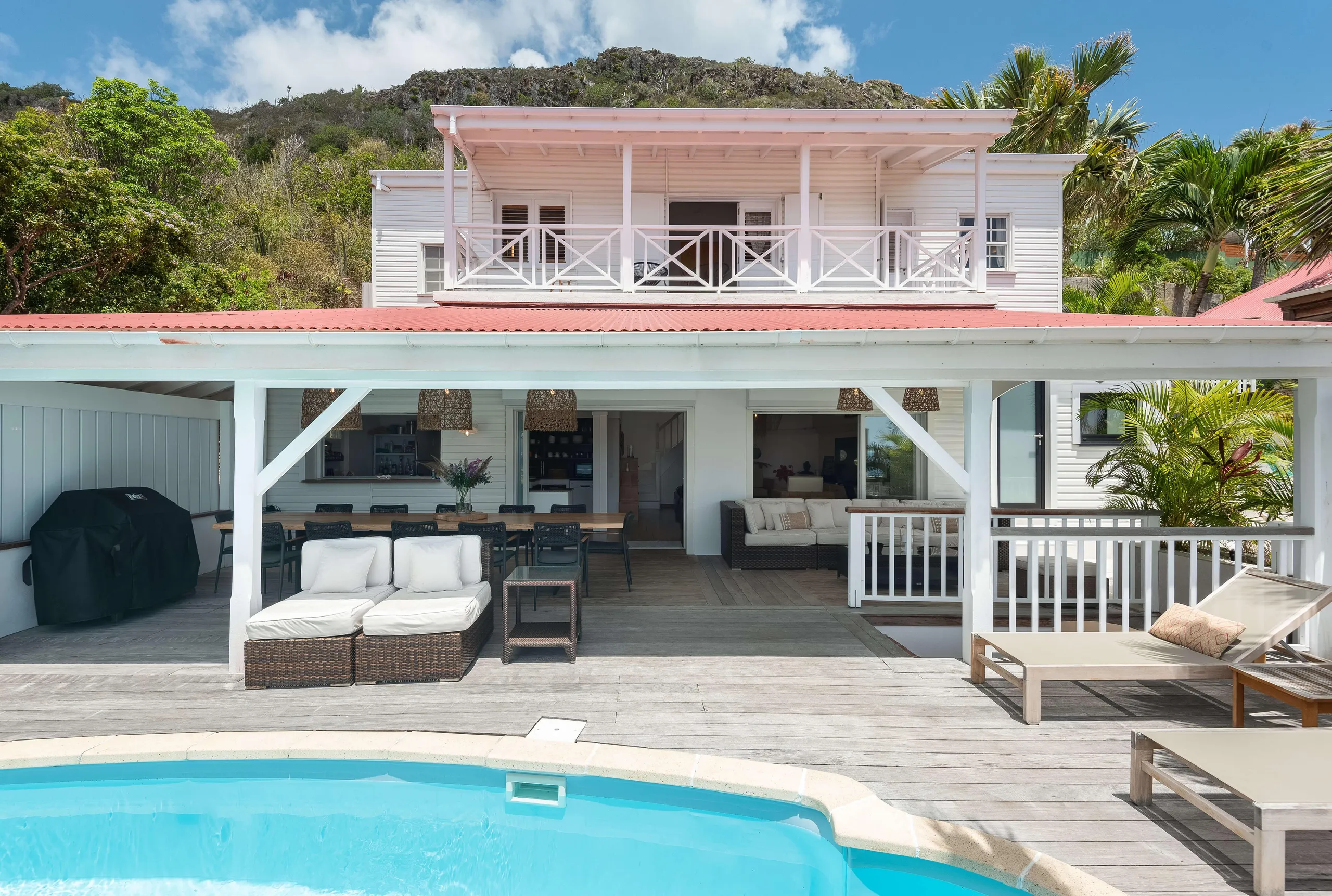 Chic and Charming Villa with Private Pool and Ocean Views — photograph 2