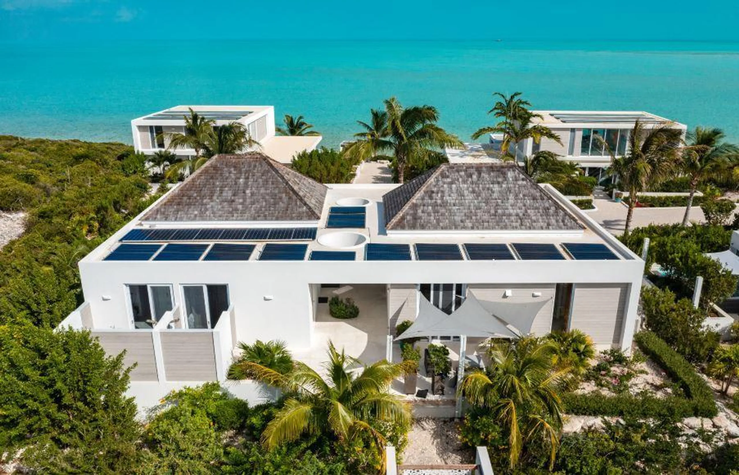 Chic Serene Ocean View Modern Villa with Private Pool — photograph 3