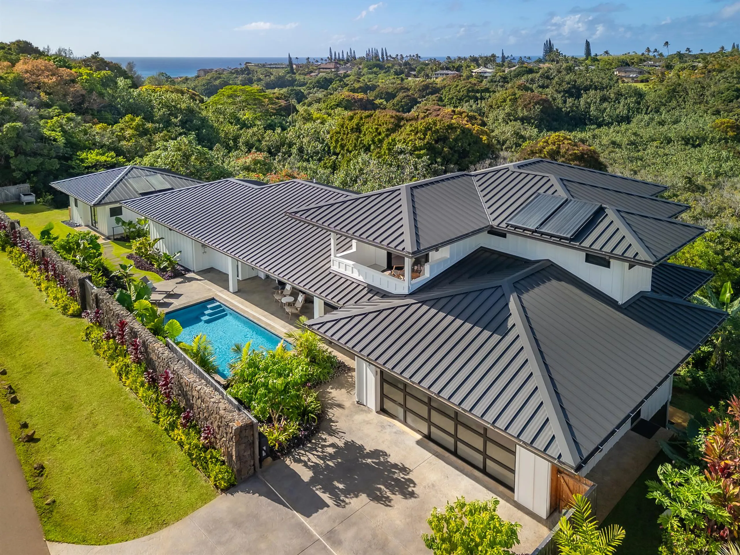 Stunning Brand-new Villa with Private Pool and Mountain Views, Princeville