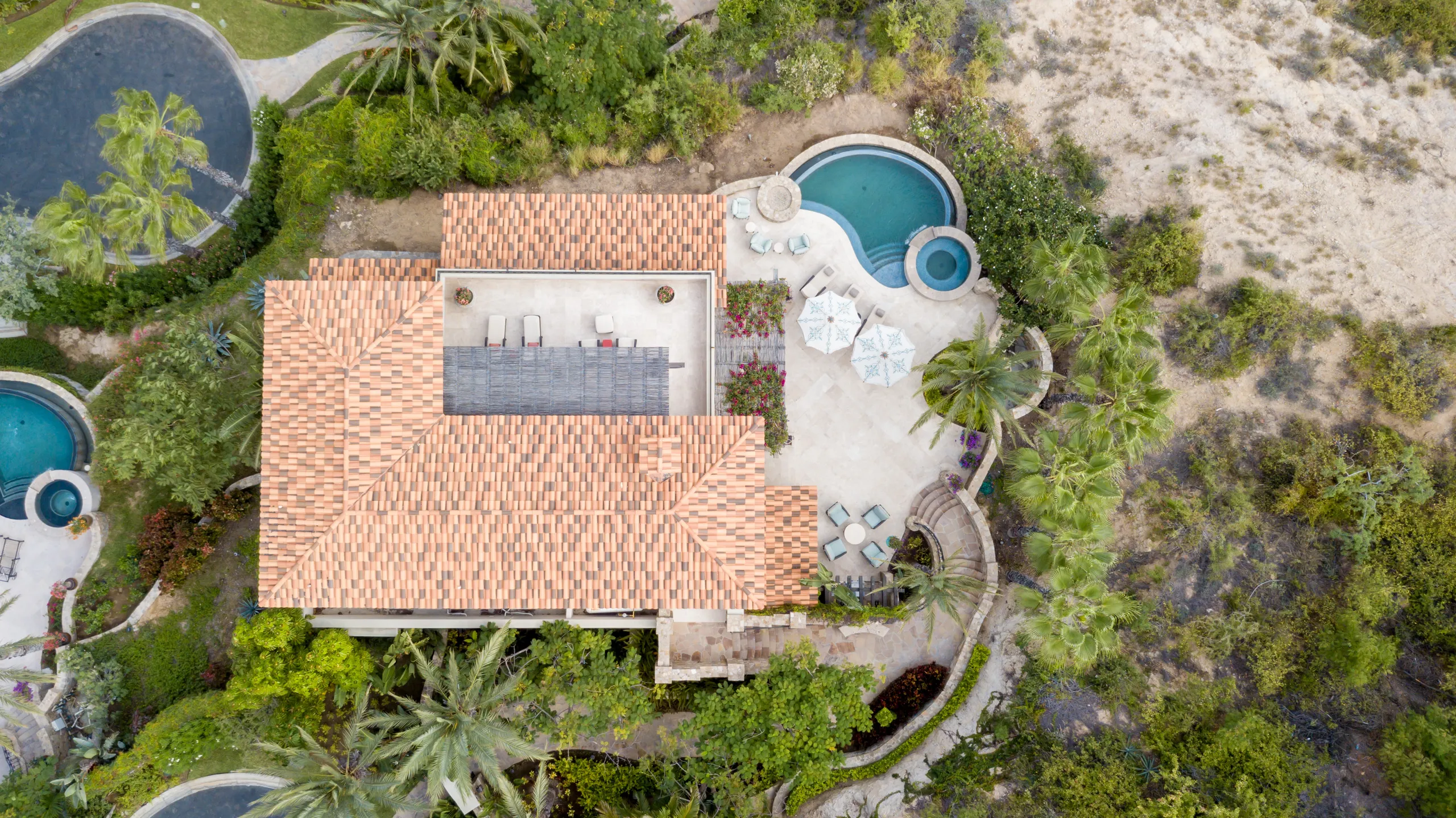 Seaside Villa in Los Cabos with Private Infinity Edge Pool & Beach Access — photograph 5