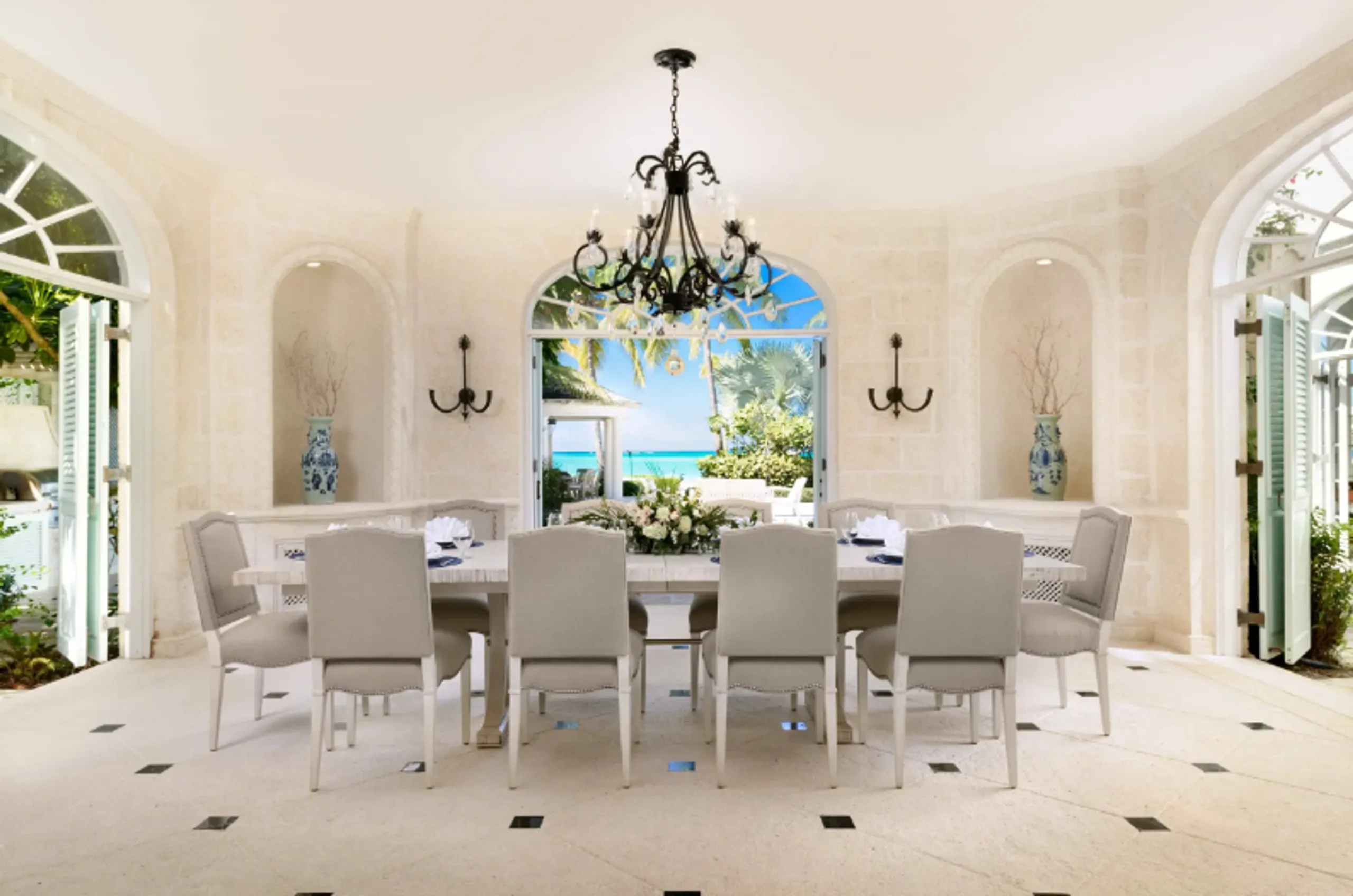 A Luxurious Caribbean Estate with Private Pool and Ocean Views — photograph 10