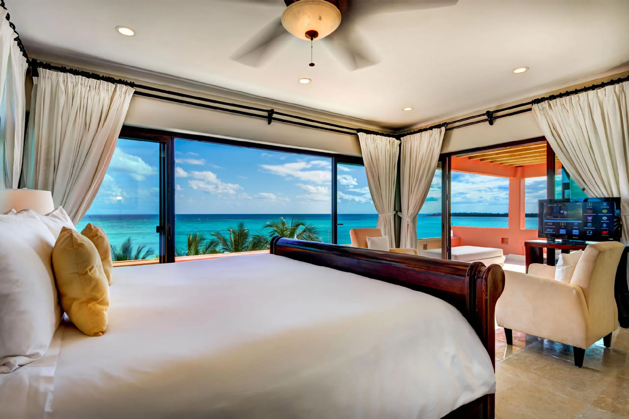 Luxury Seaside Tulum Villa with Private Pool and Magnificent Ocean Views — photograph 7
