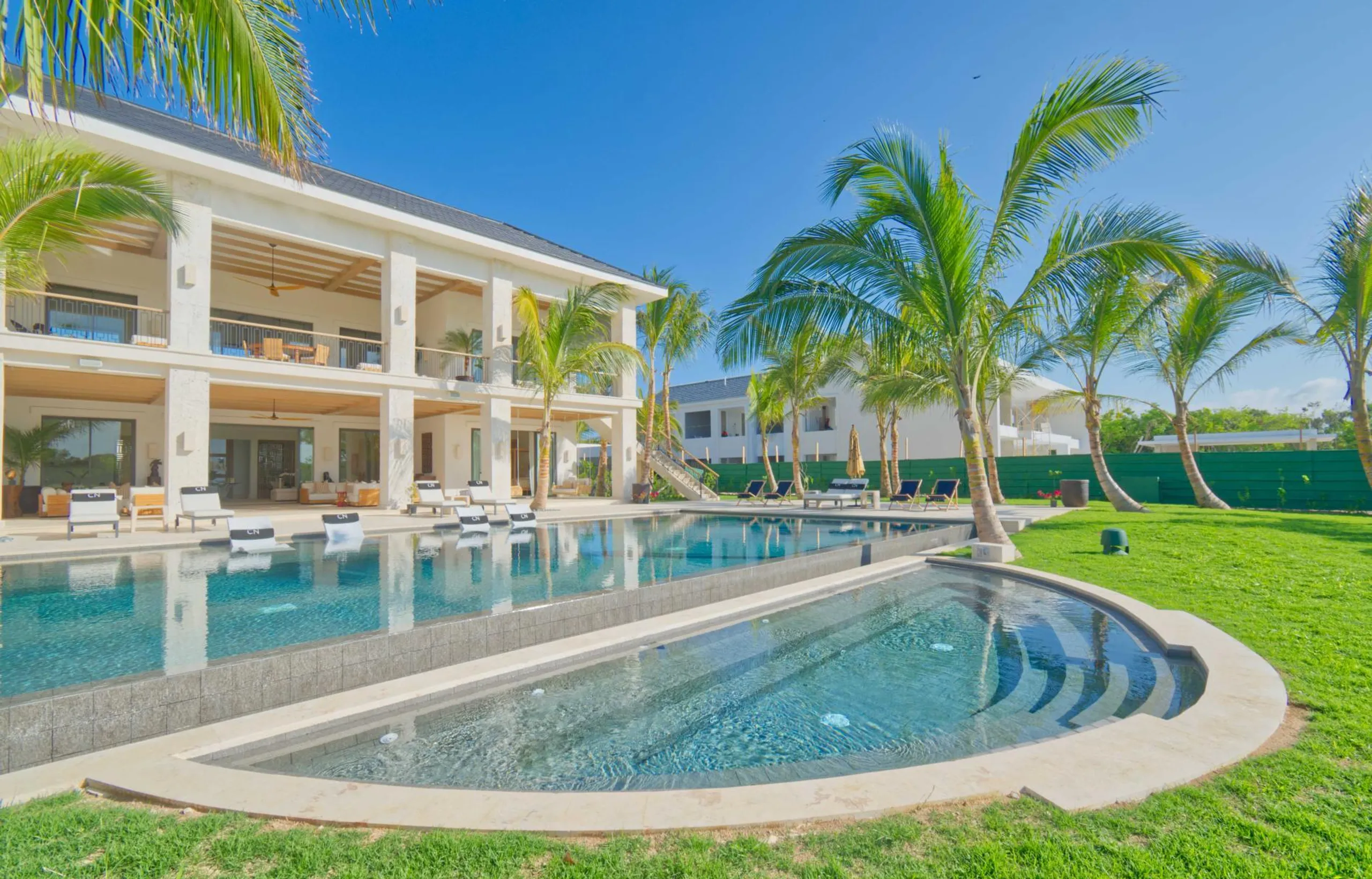 Stunning Higuey Estate with Private Pool, Jacuzzi, and Gazebo — photograph 2