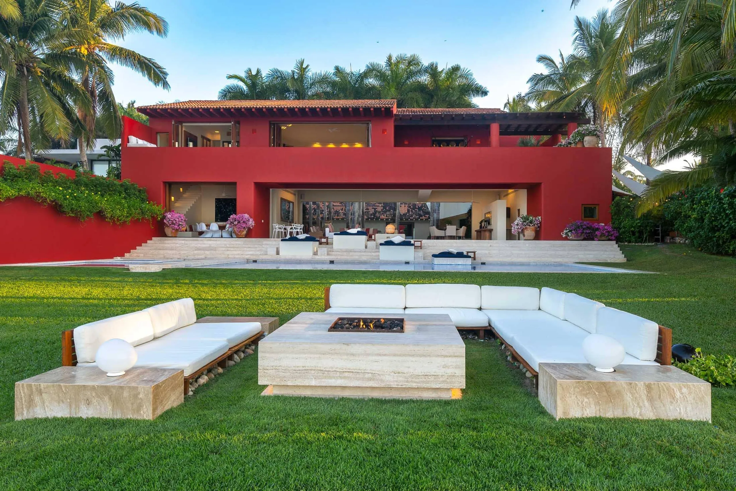Iconic Punta Mita Villa by Pepe de Yturbe with Private Beach & Sunset Views — photograph 6