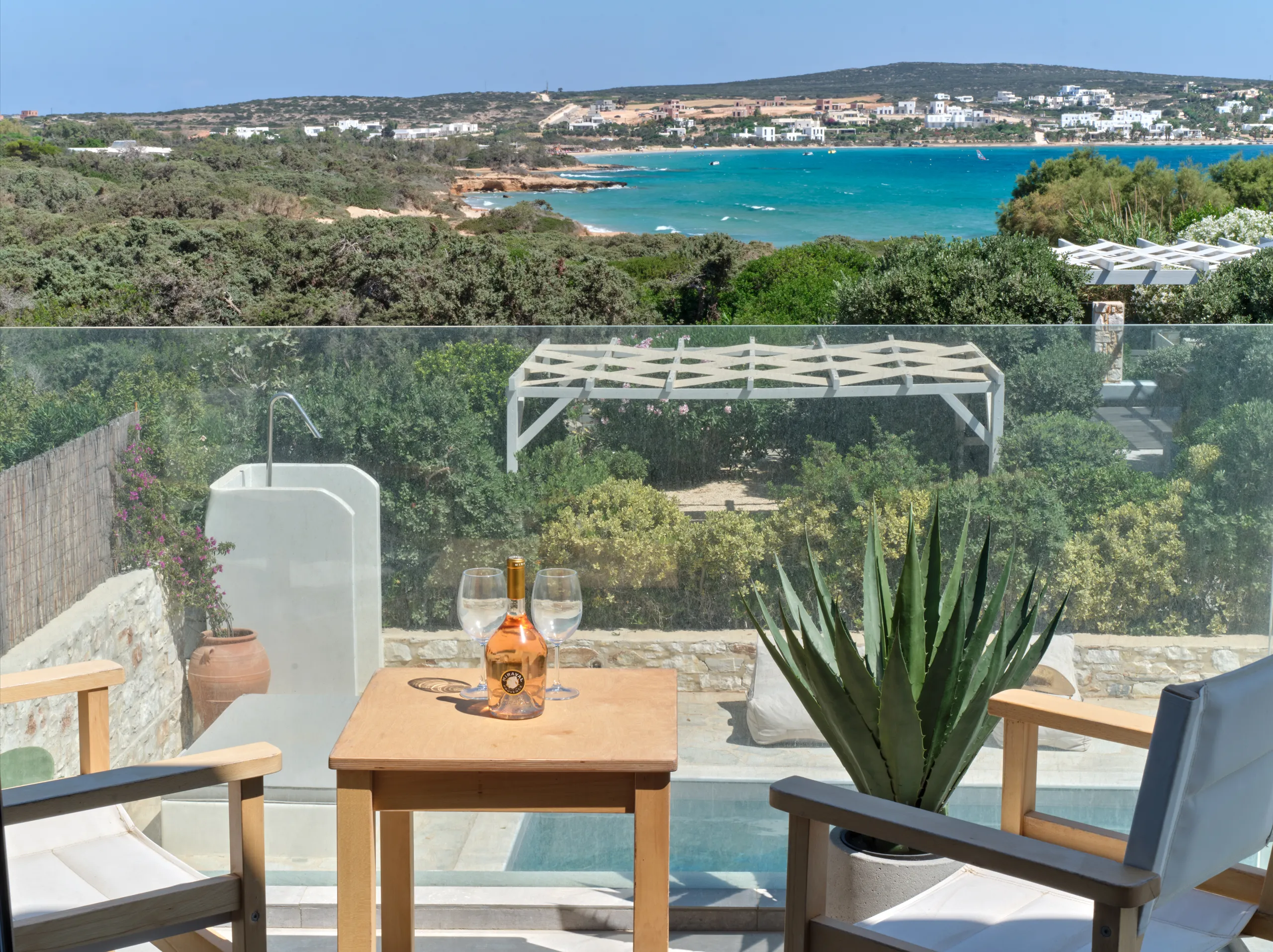 Sumptuous Retreat with Private Pool and Breathtaking Sea Views — photograph 5