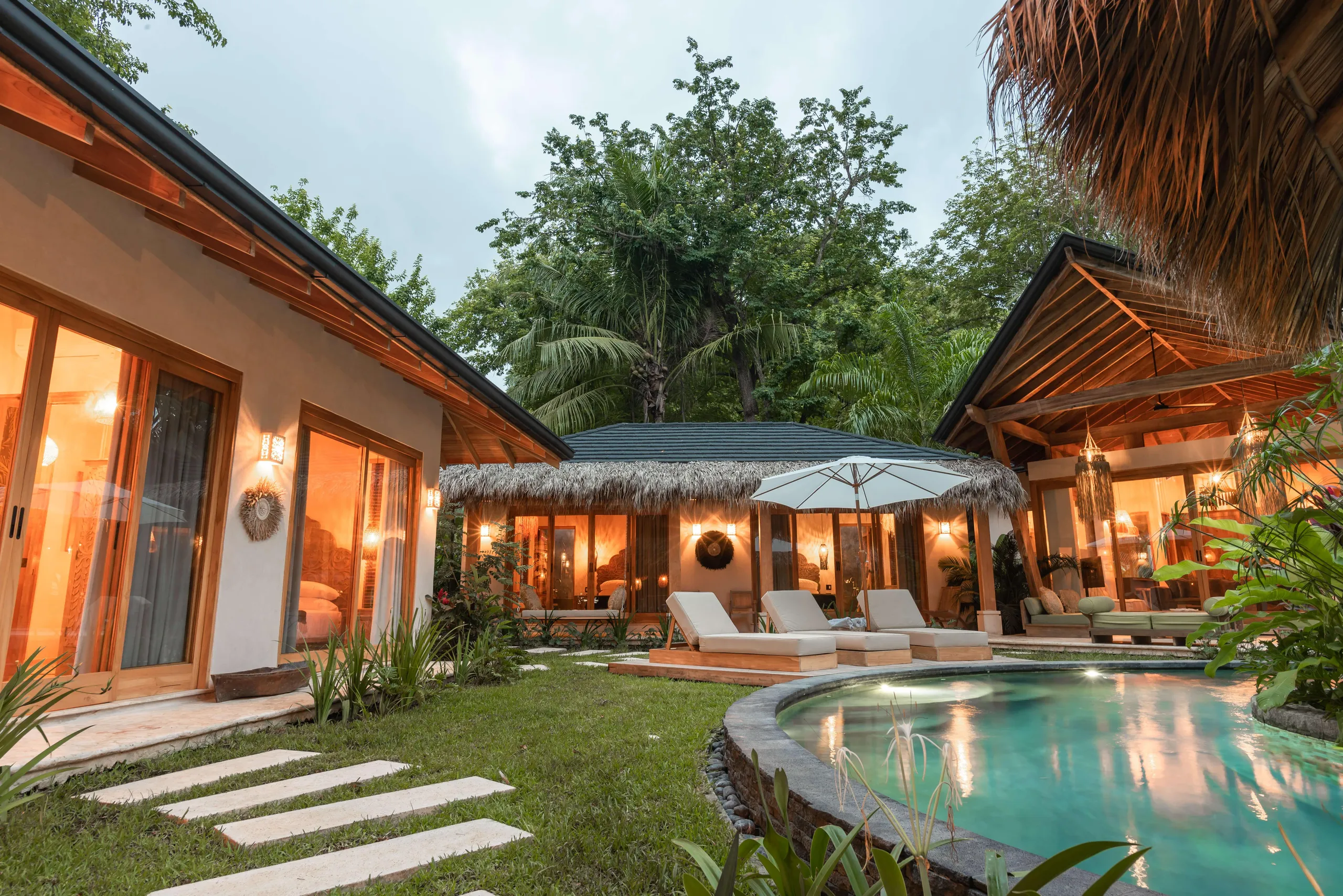 Eco-Luxe Resort-Style Compound with Pools, and Open-Air Living Spaces — photograph 2