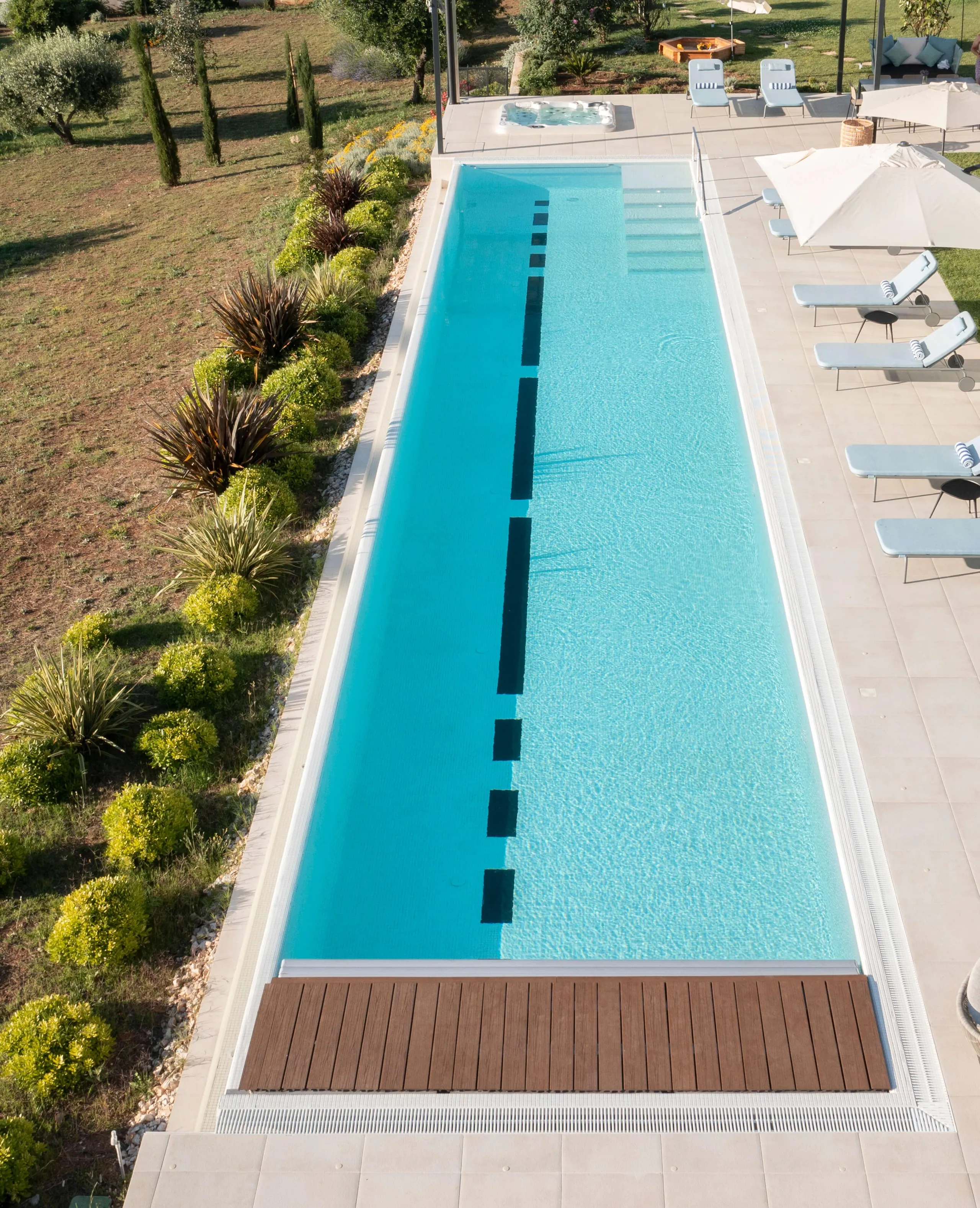 Unveiling Brac Luxury Retreat with Sparkling Pool and  Panoramic Views — photograph 8