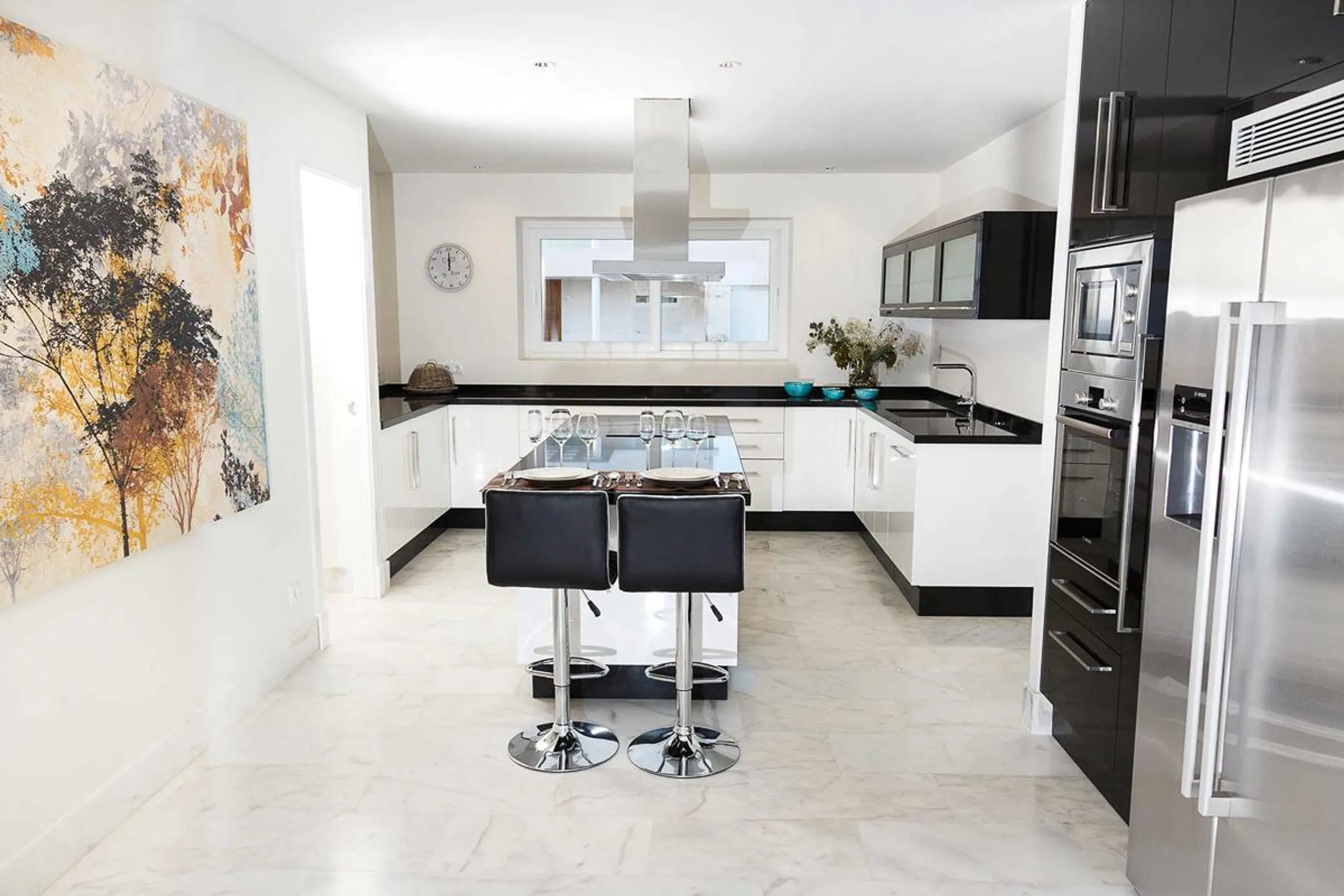 Stylish 6BR Villa with Private Pool and Breathtaking Views of the Sea — photograph 5