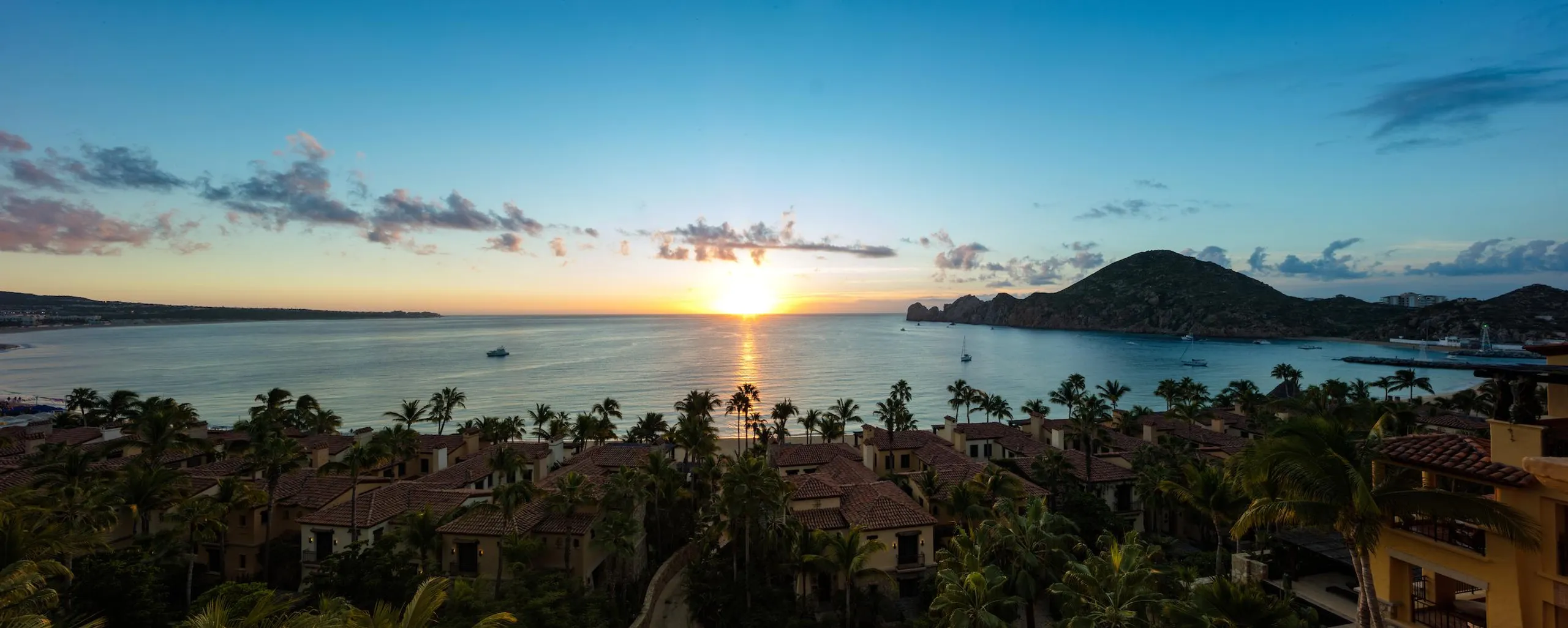 Perfect Penthouse with Captivating Views of Lands End and the Sea of Cortez — photograph 6