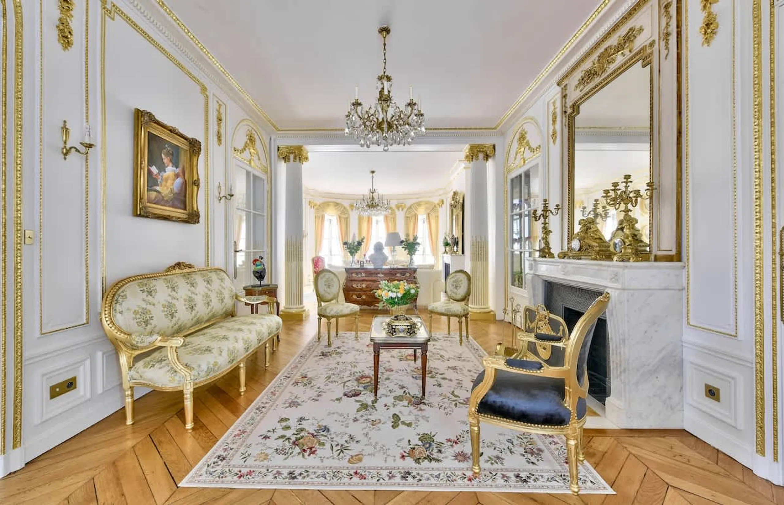 Palatial Parisian Villa with Majestic Interiors and Eiffel Tower nearby — photograph 7